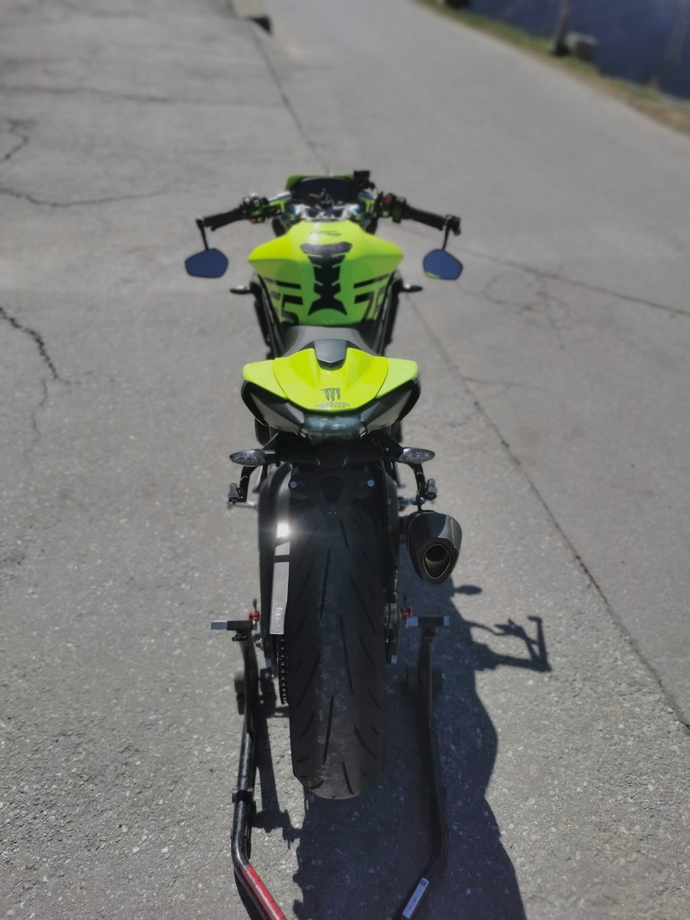 TRIUMPH Moto 2 Edition-image-3