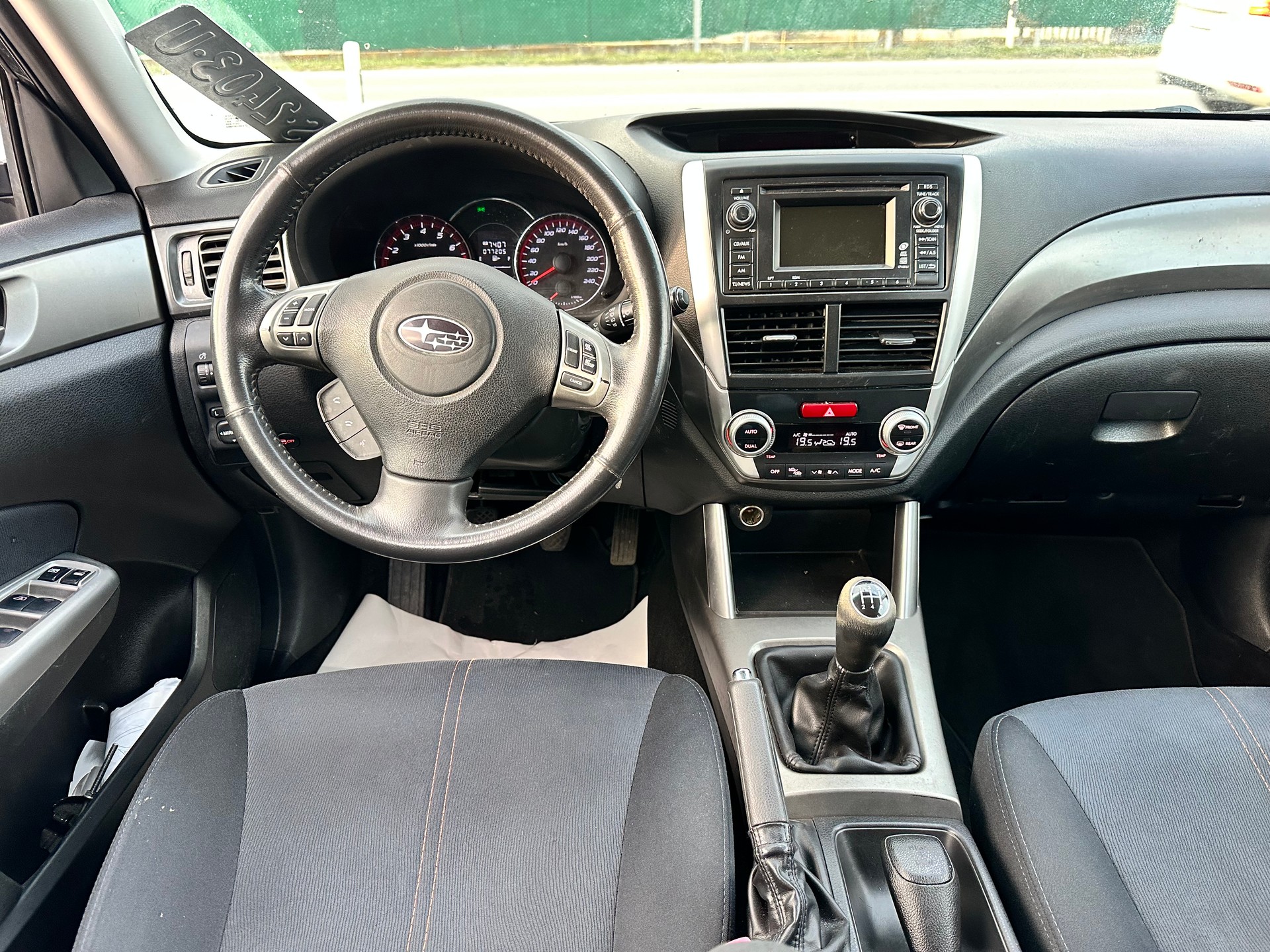 SUBARU Forester 2.0X Swiss-image-12