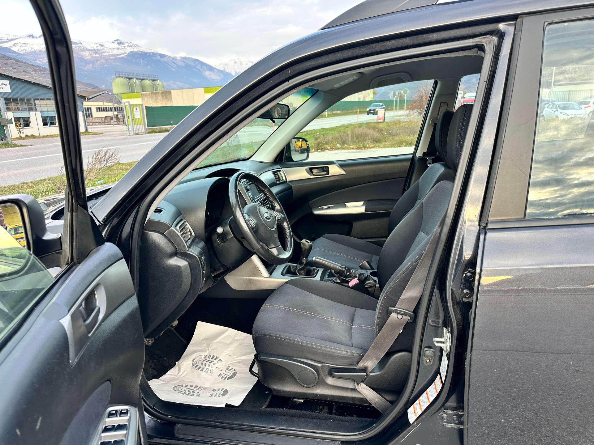 SUBARU Forester 2.0X Swiss-image-8