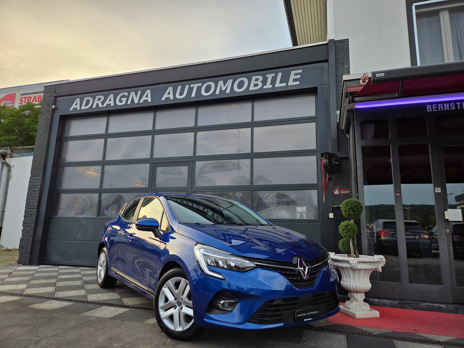 RENAULT Clio 1.0 Intens CVT
