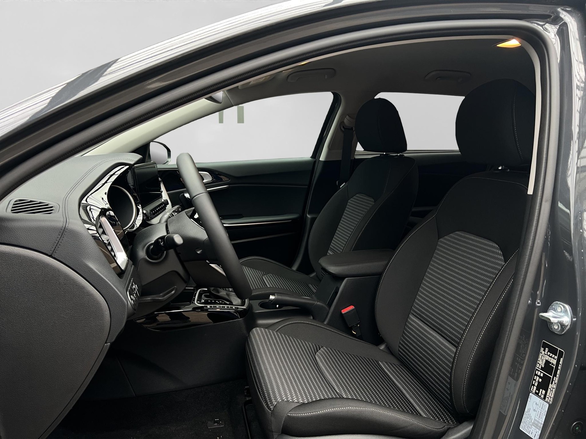 KIA Ceed SW 1.5 T-GDi MHEV Power-showroom-element-3