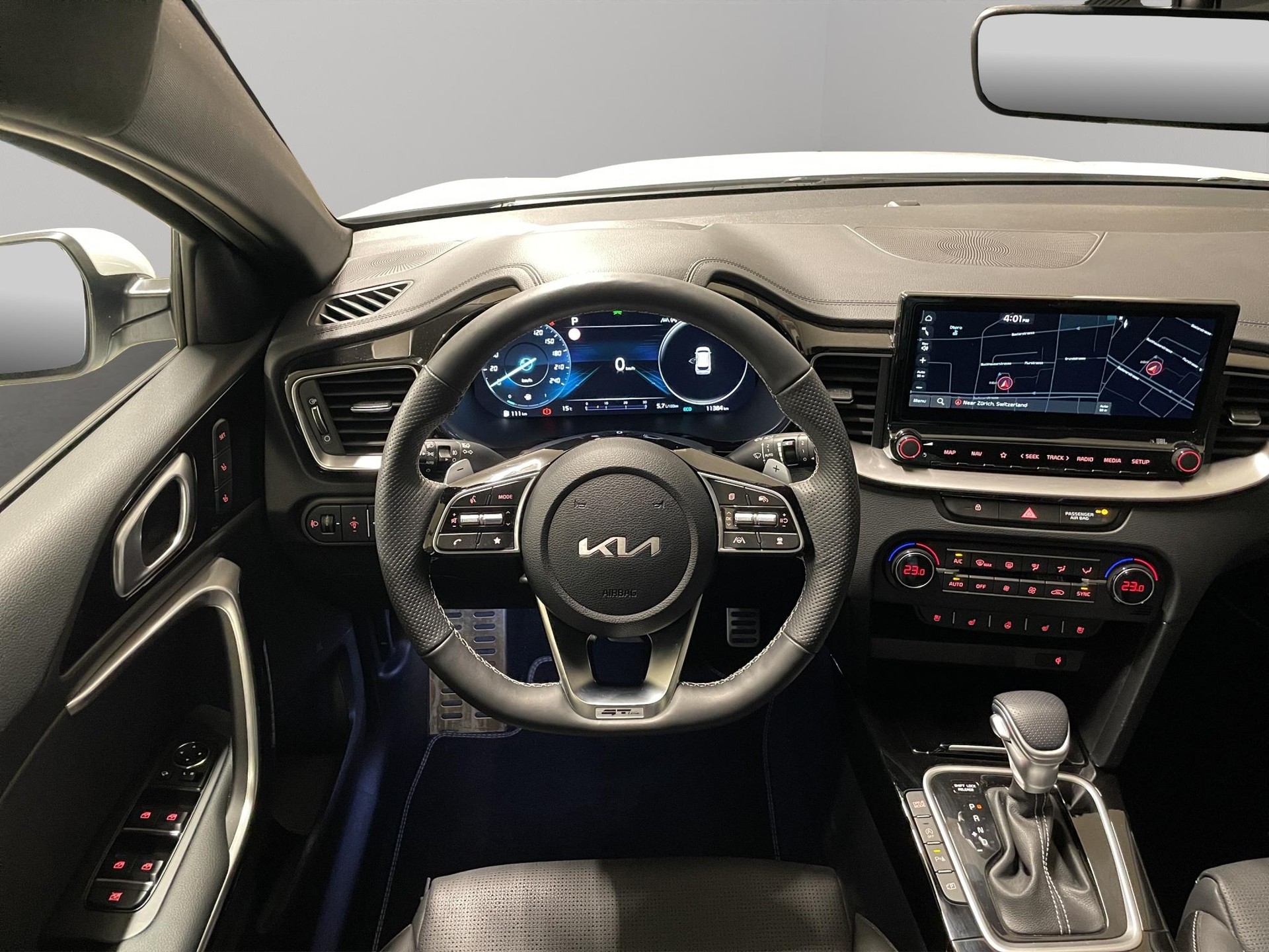 KIA Ceed SW 1.5 T-GDi MHEV GT-Line-image-9