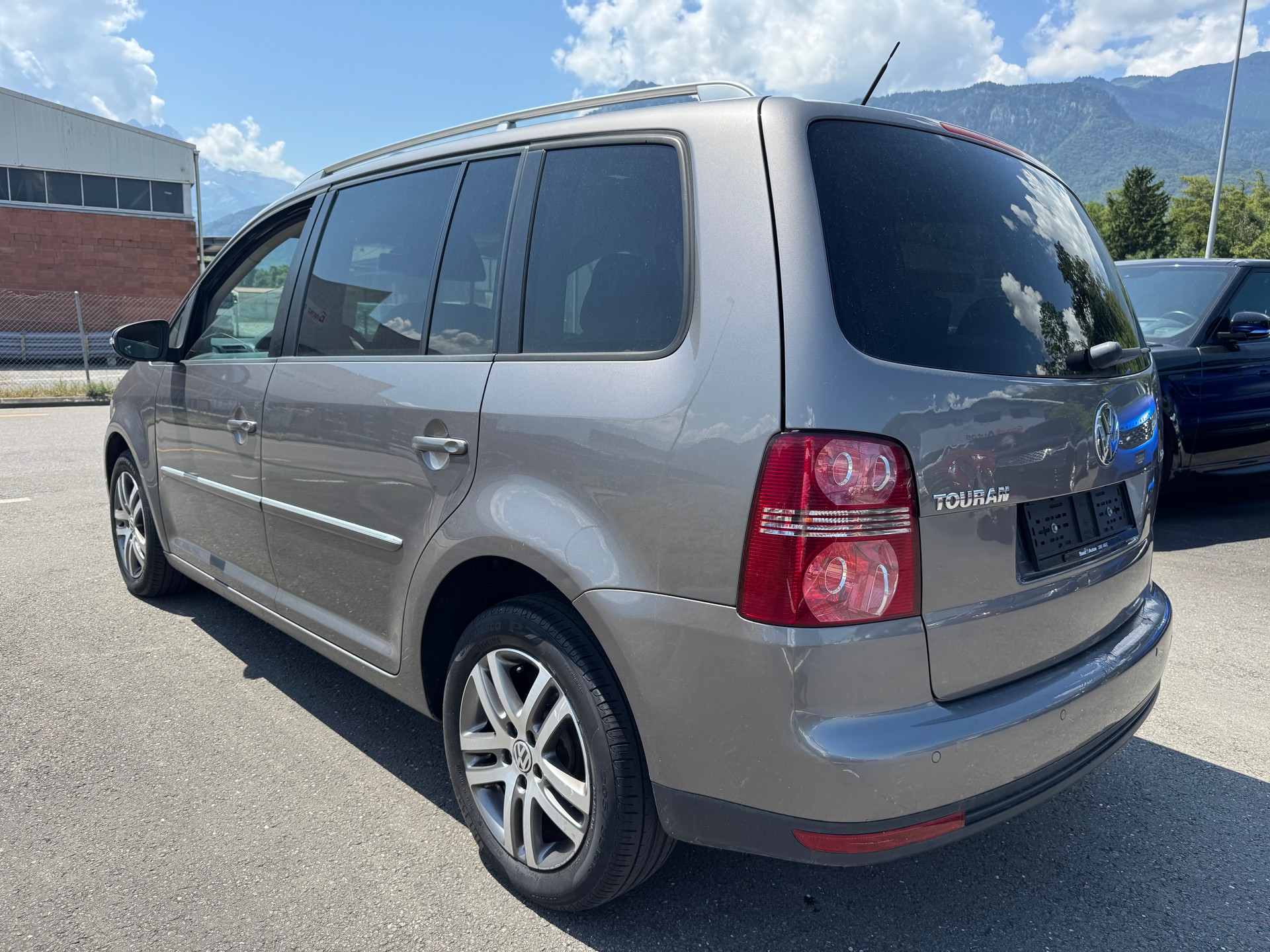 VW Touran 1.4 TSI Trendline DSG-image-8