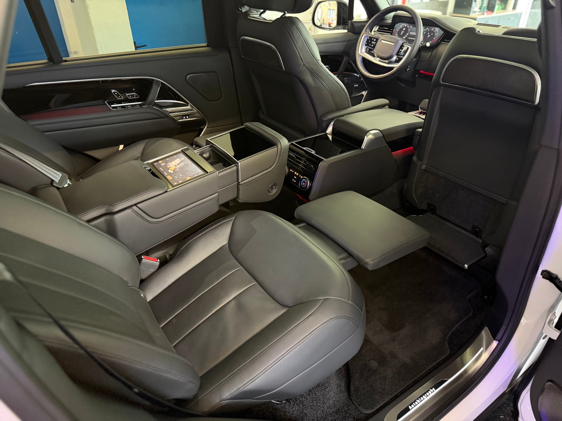 LAND ROVER Range Rover LWB SV P530 4.4 V8 Autobiography Automatic-image-19