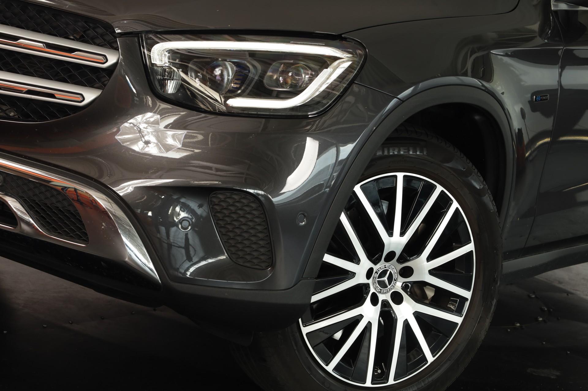 MERCEDES-BENZ GLC 300 de Off-Road 4Matic 9G-Tronic-image-13