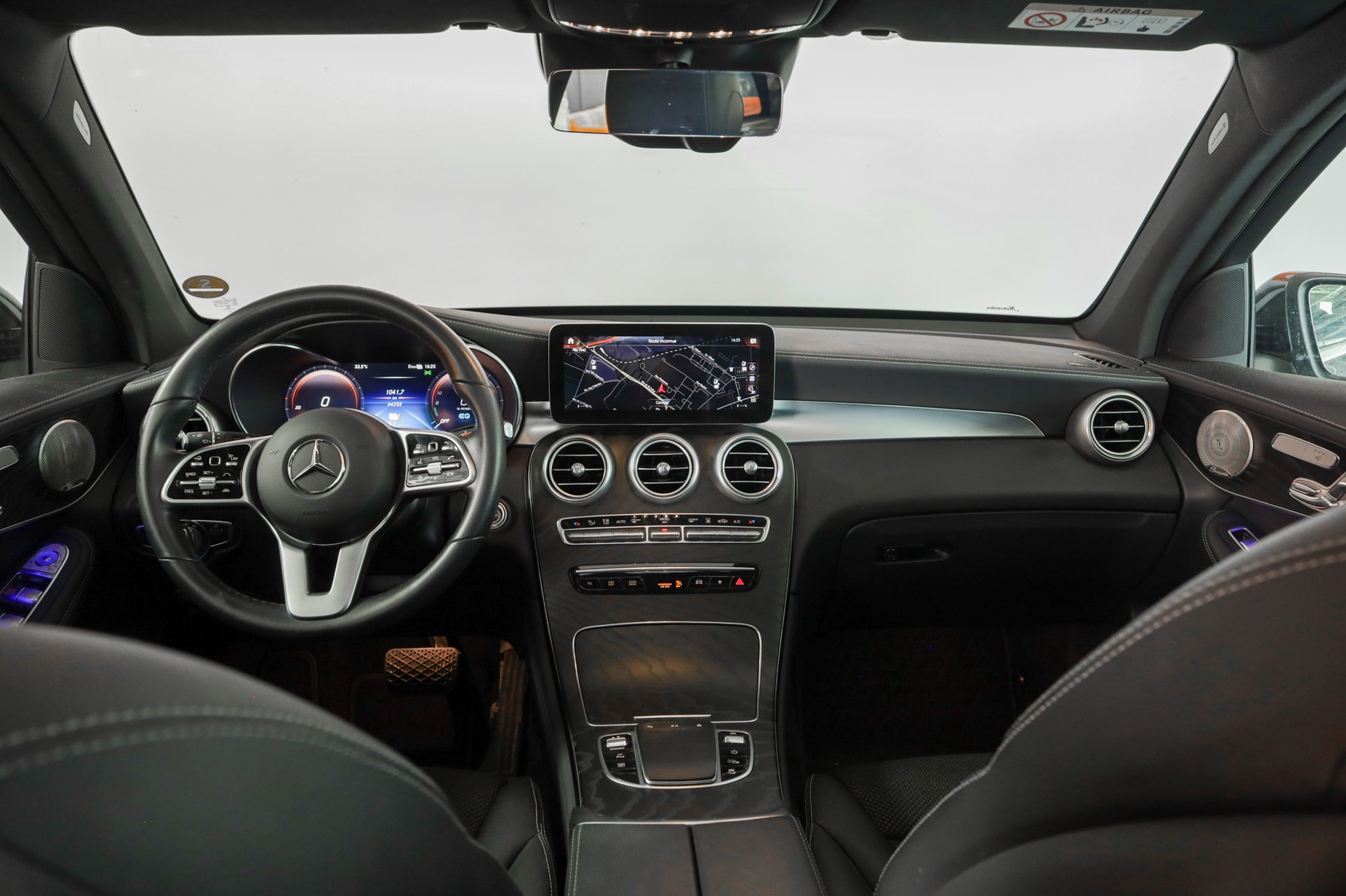 MERCEDES-BENZ GLC 300 de Off-Road 4Matic 9G-Tronic-image-8