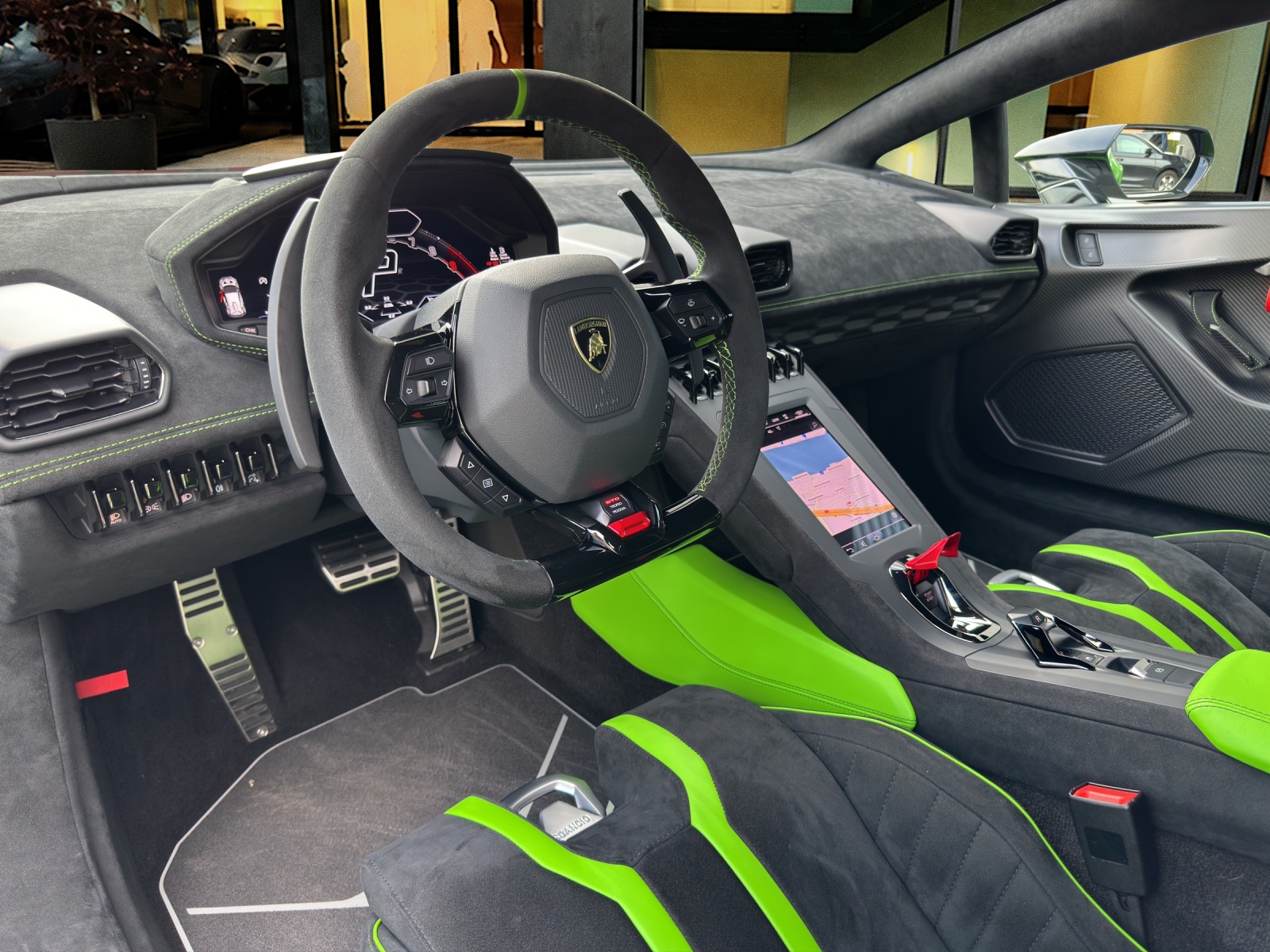 LAMBORGHINI Huracan Coupé 5.2 STO-image-12