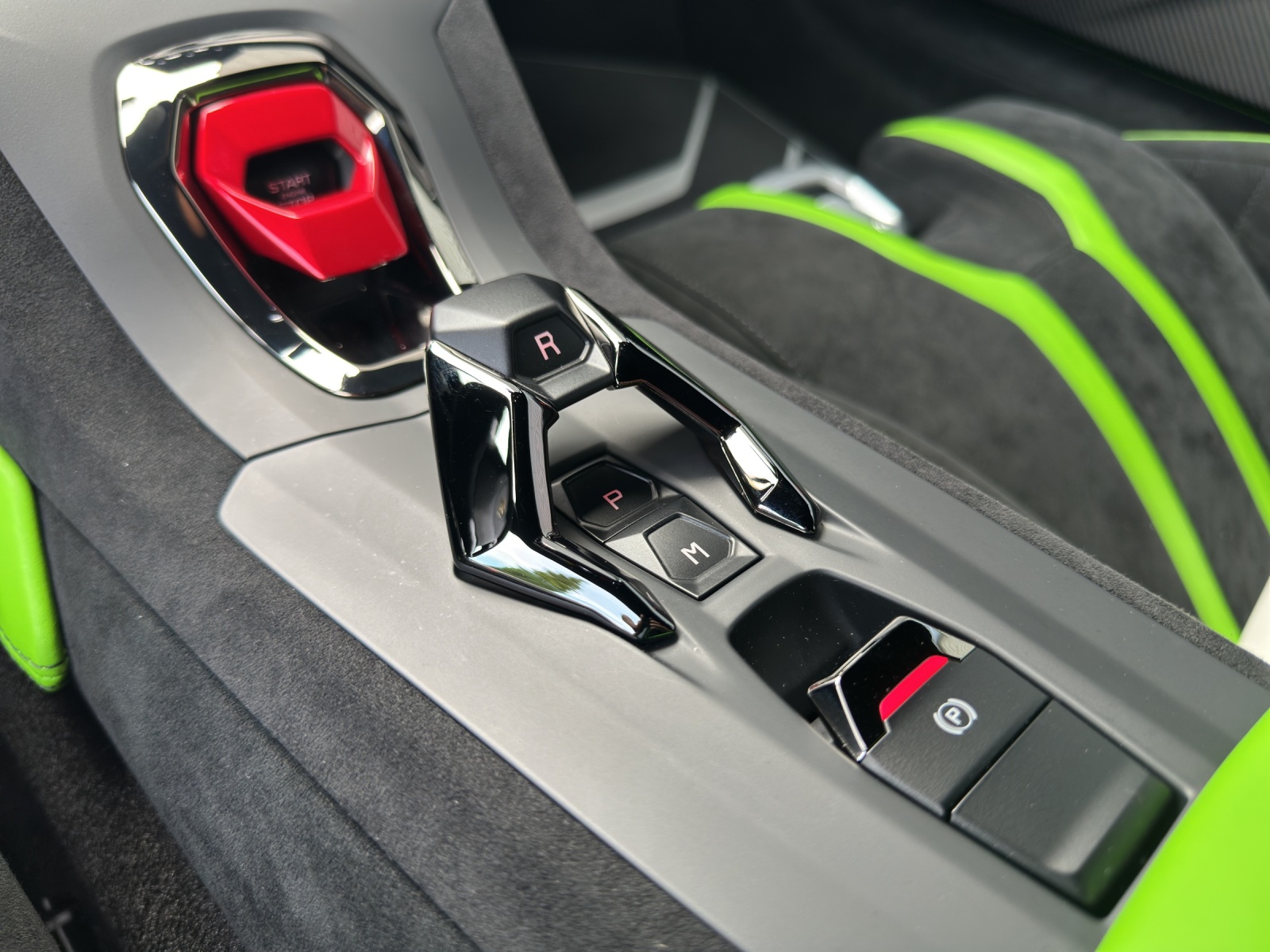 LAMBORGHINI Huracan Coupé 5.2 STO-image-17