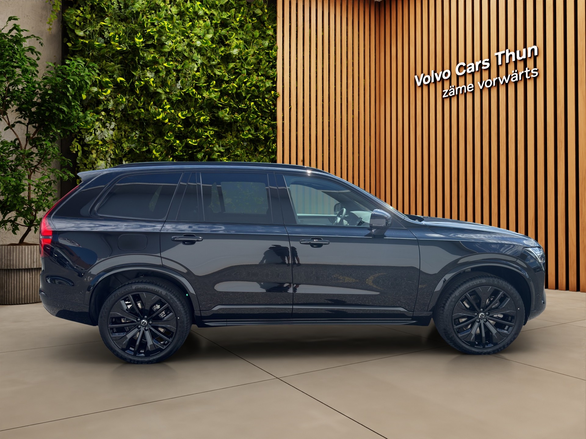 VOLVO XC90 2.0 T8 TE Black Edition eAWD-showroom-element-3
