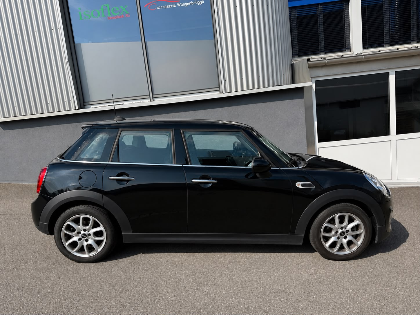 MINI Cooper Steptronic-image-4