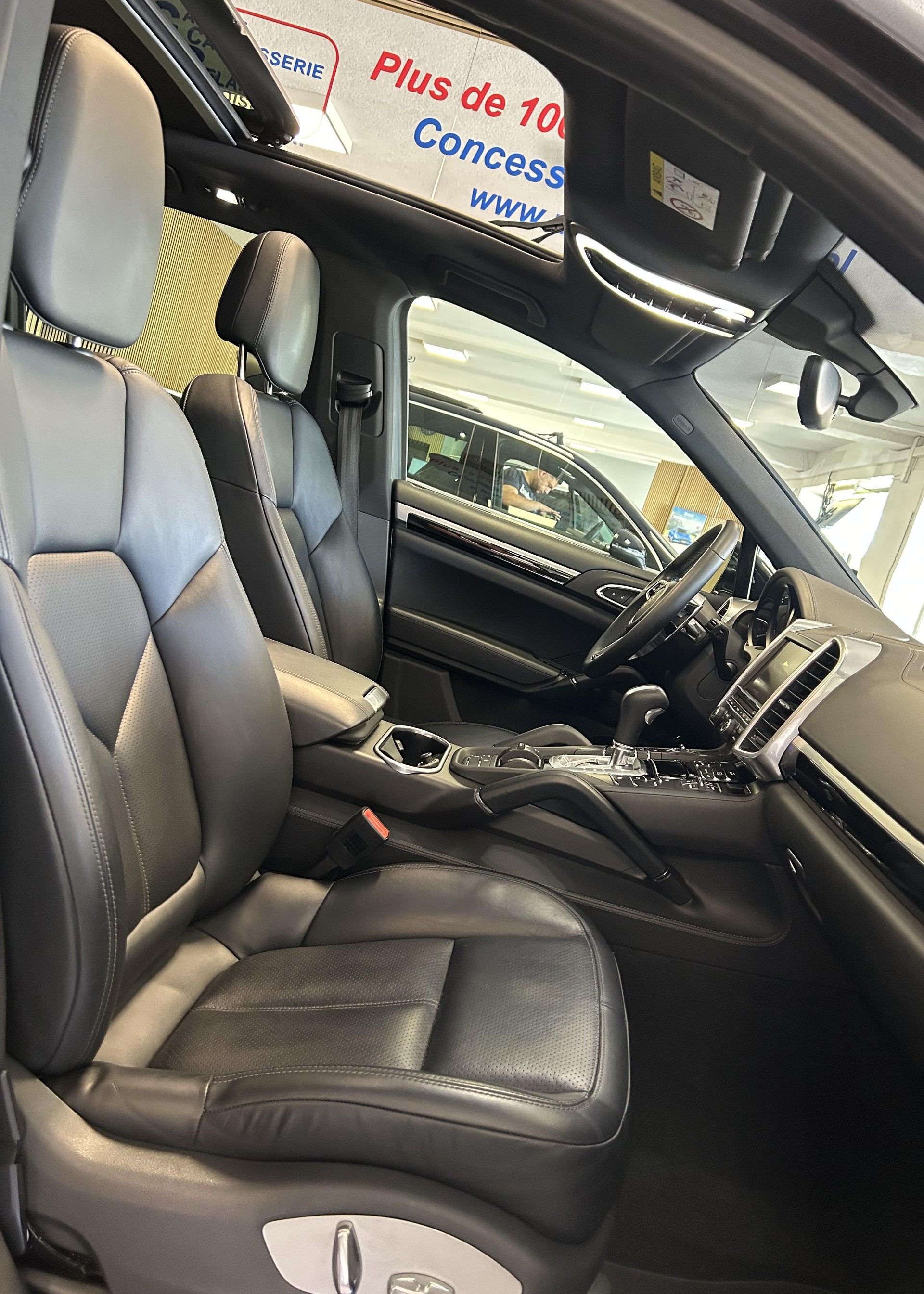 PORSCHE Cayenne 3.6 V6 S TipT-image-12