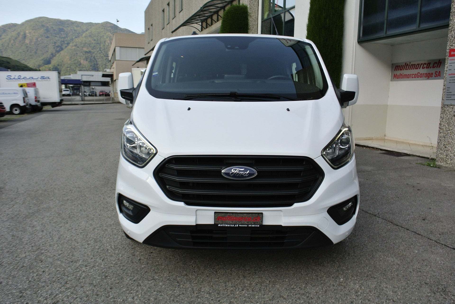FORD Transit Custom Van 320 L2H1 DK Trend-showroom-element-1