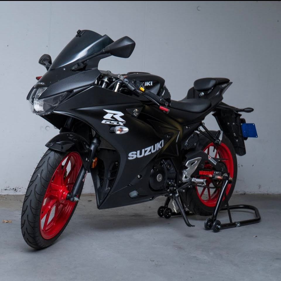 SUZUKI GSX-R 125-image-0