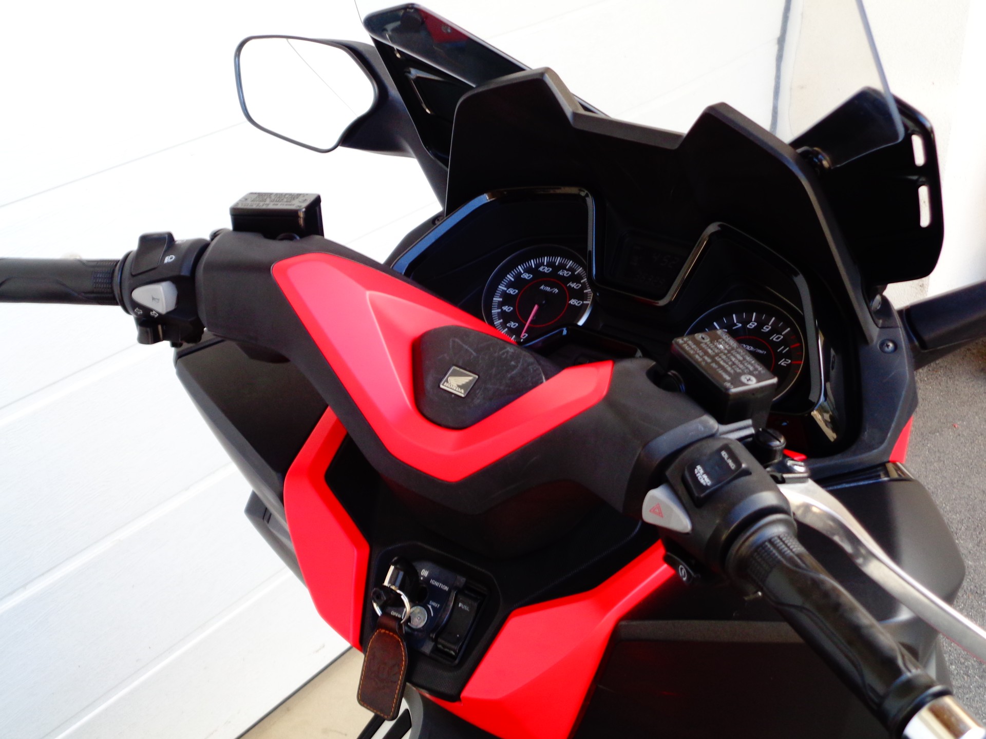 HONDA NSS125 Forza ABS Swiss-Edition-image-3