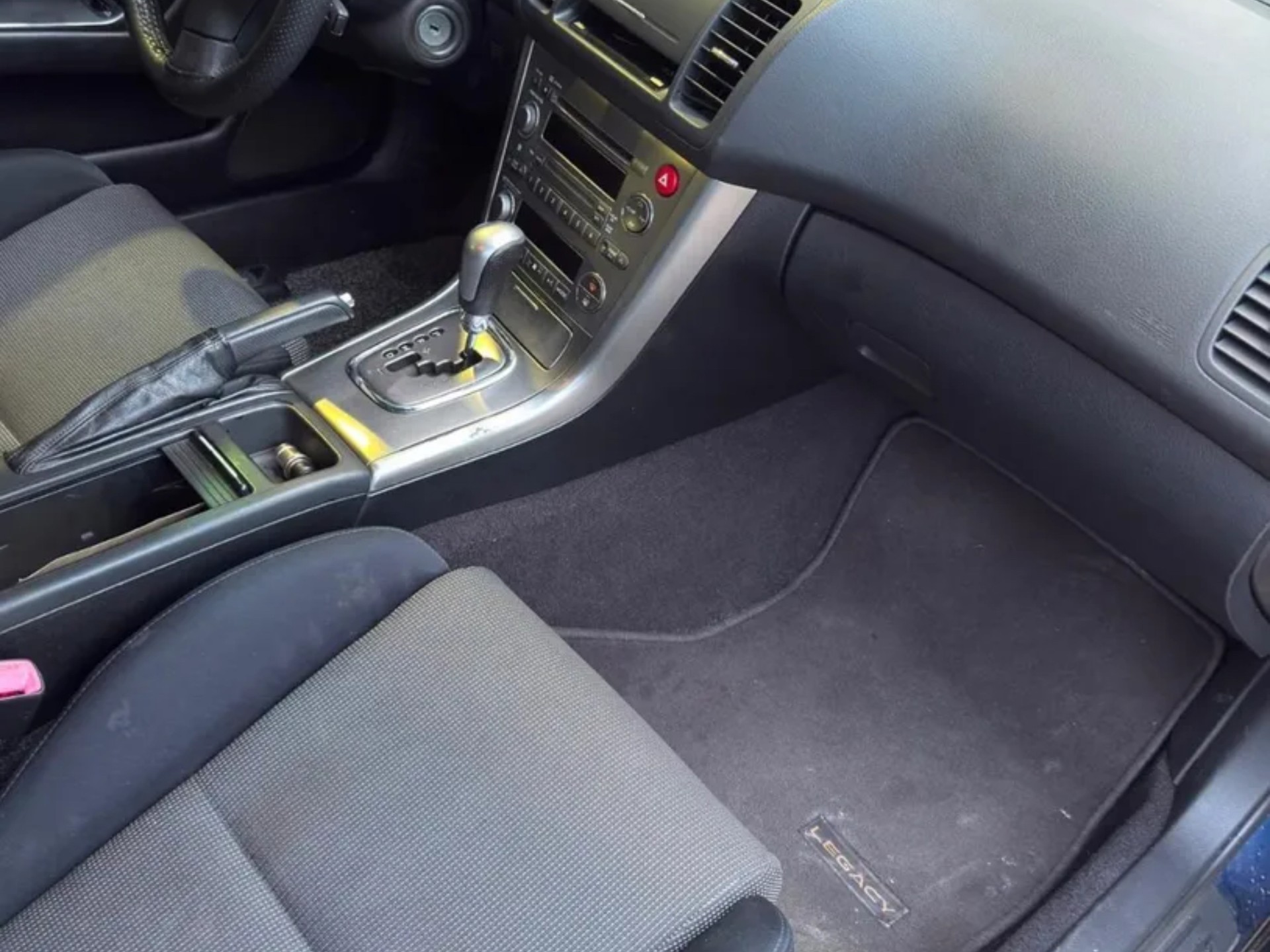 SUBARU Legacy 2.0 R AWD Automat-image-4