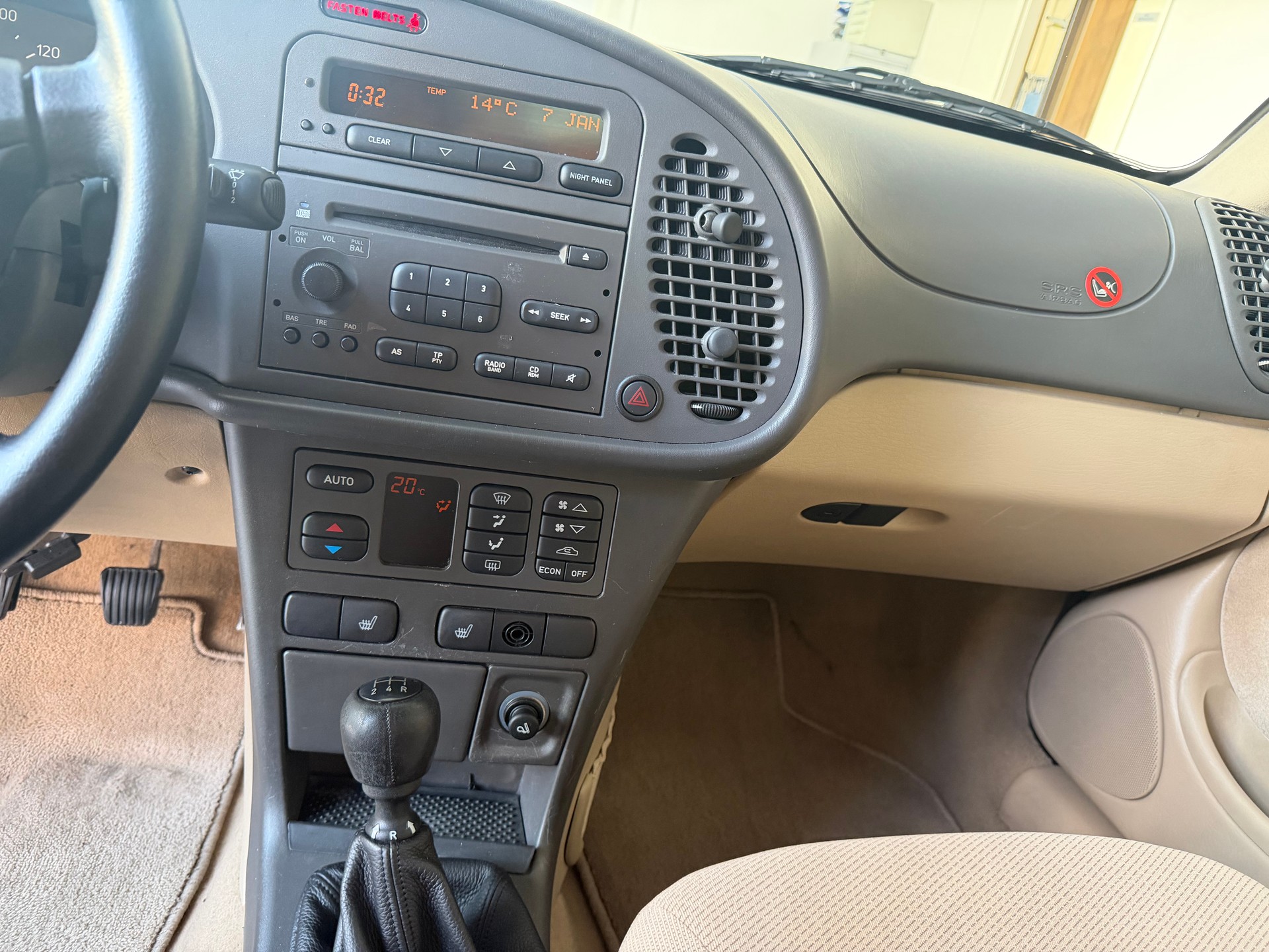SAAB 9-3 2.0i-16 LPT-image-14