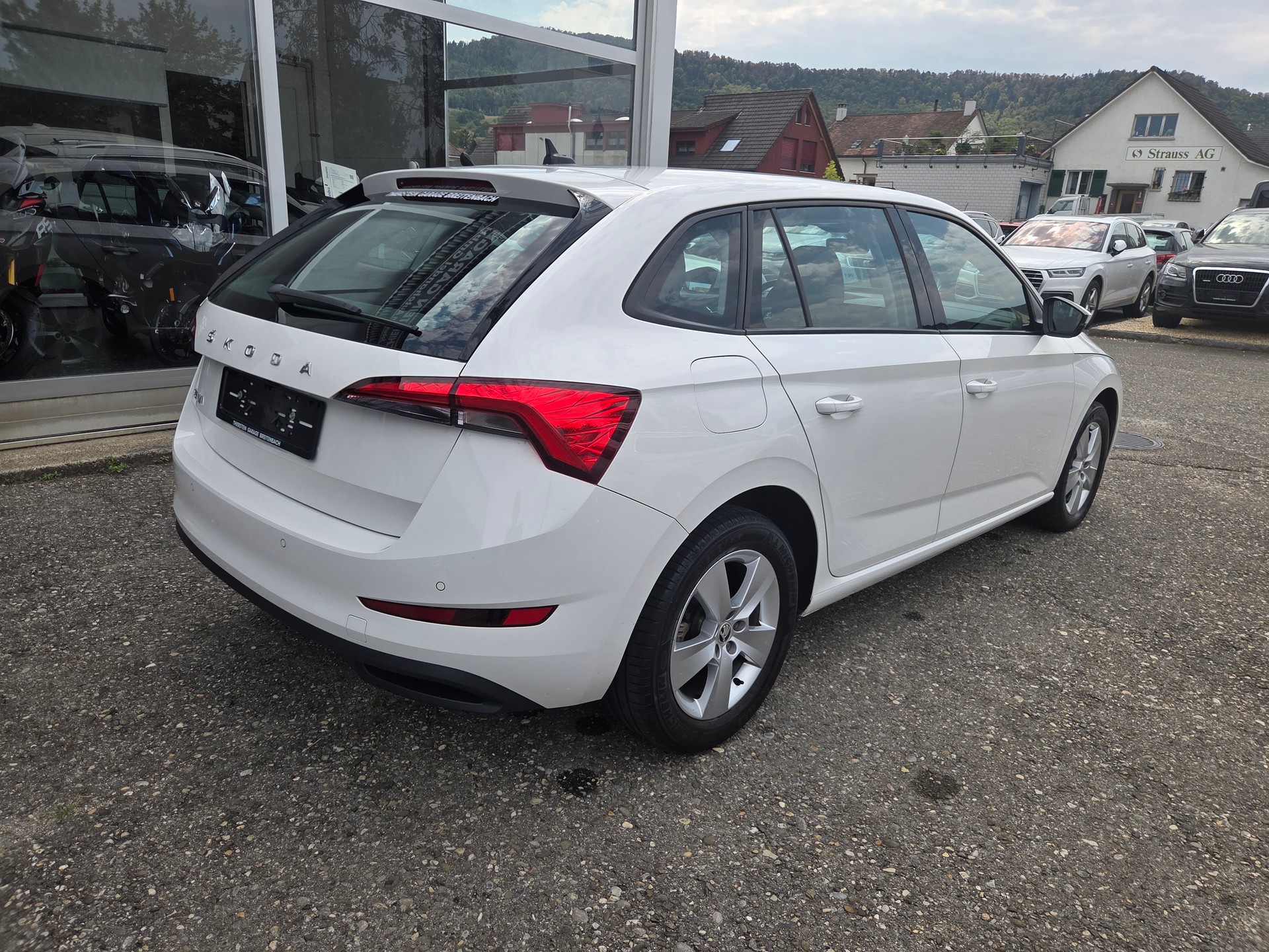 SKODA Scala 1.5 TSI ACT Ambition DSG-image-7