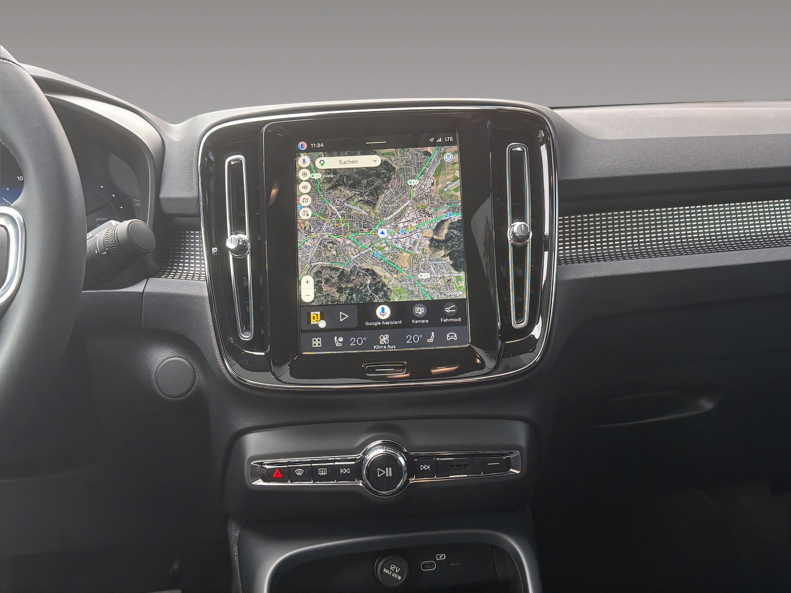 VOLVO EC40 Twin Performance Black Edition AWD-image-11