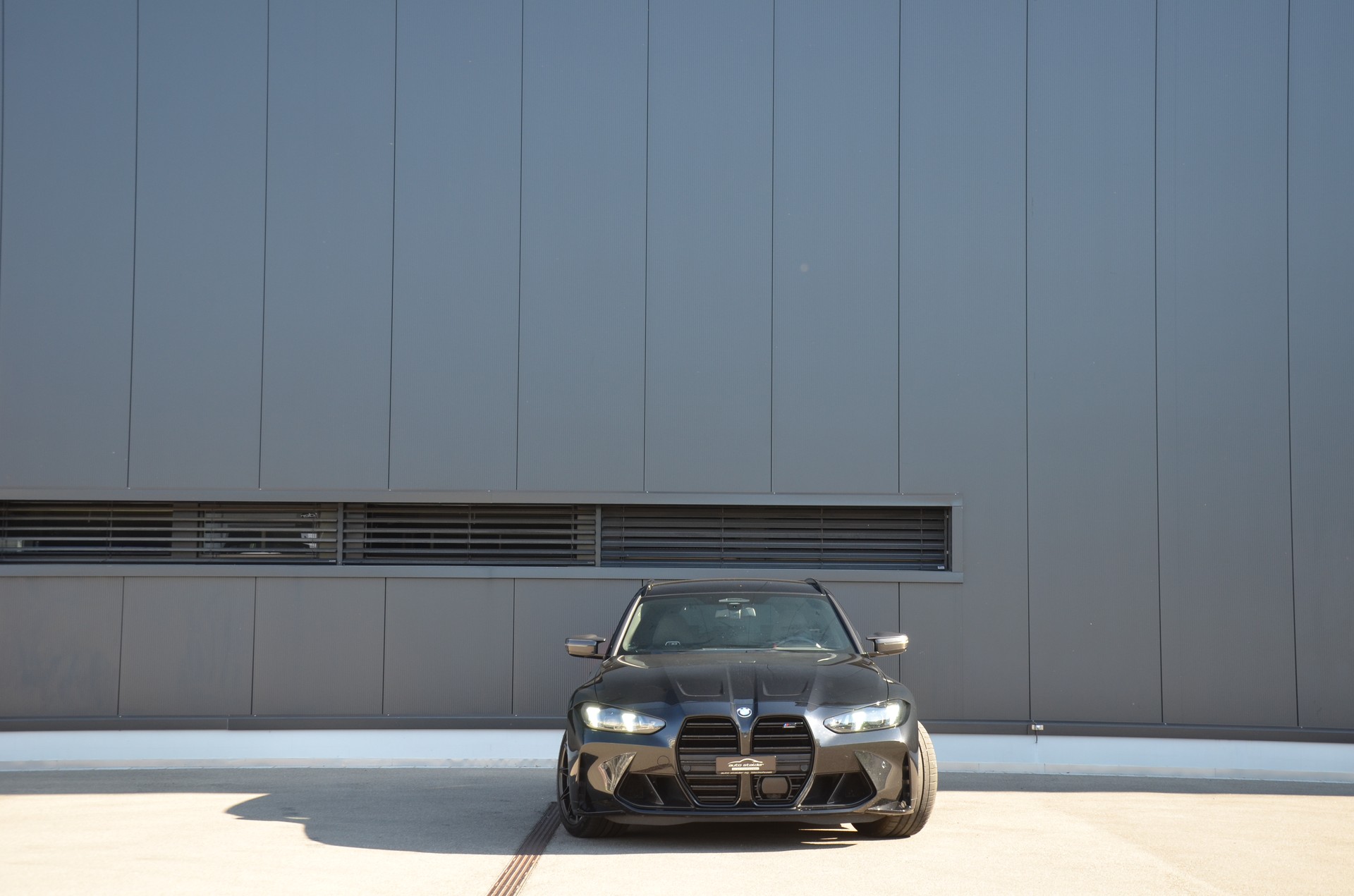 BMW M3 Touring xDrive Competition M-image-6