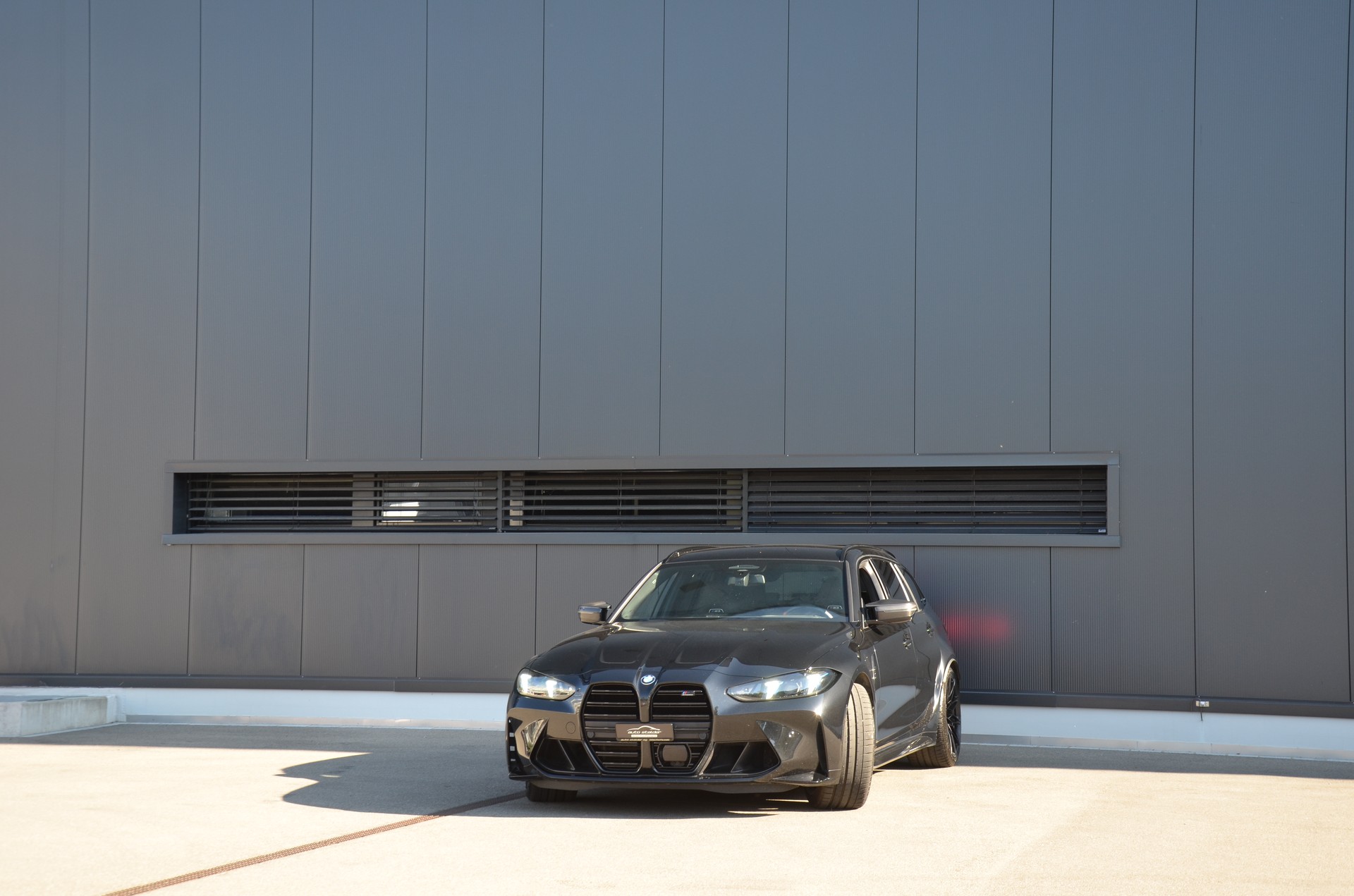 BMW M3 Touring xDrive Competition M-image-5