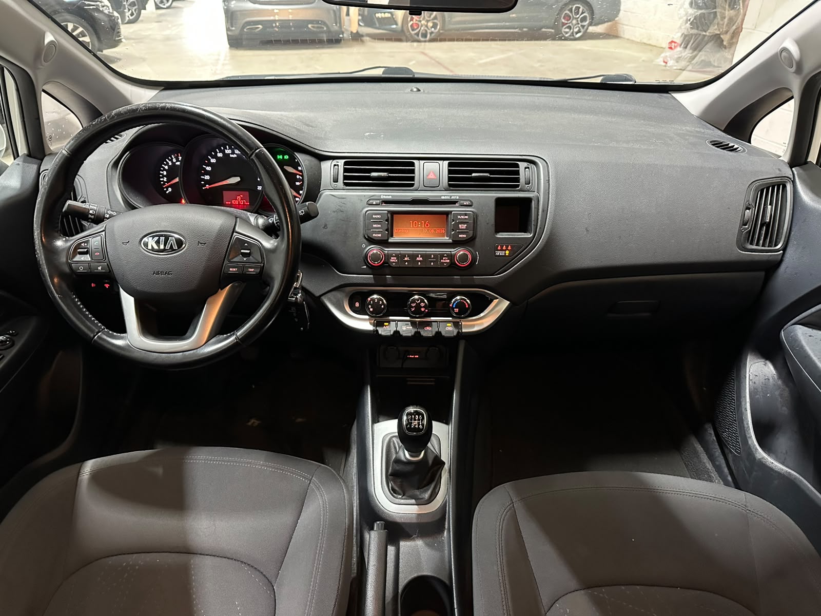 KIA Rio 1.4 CVVT Style-image-6