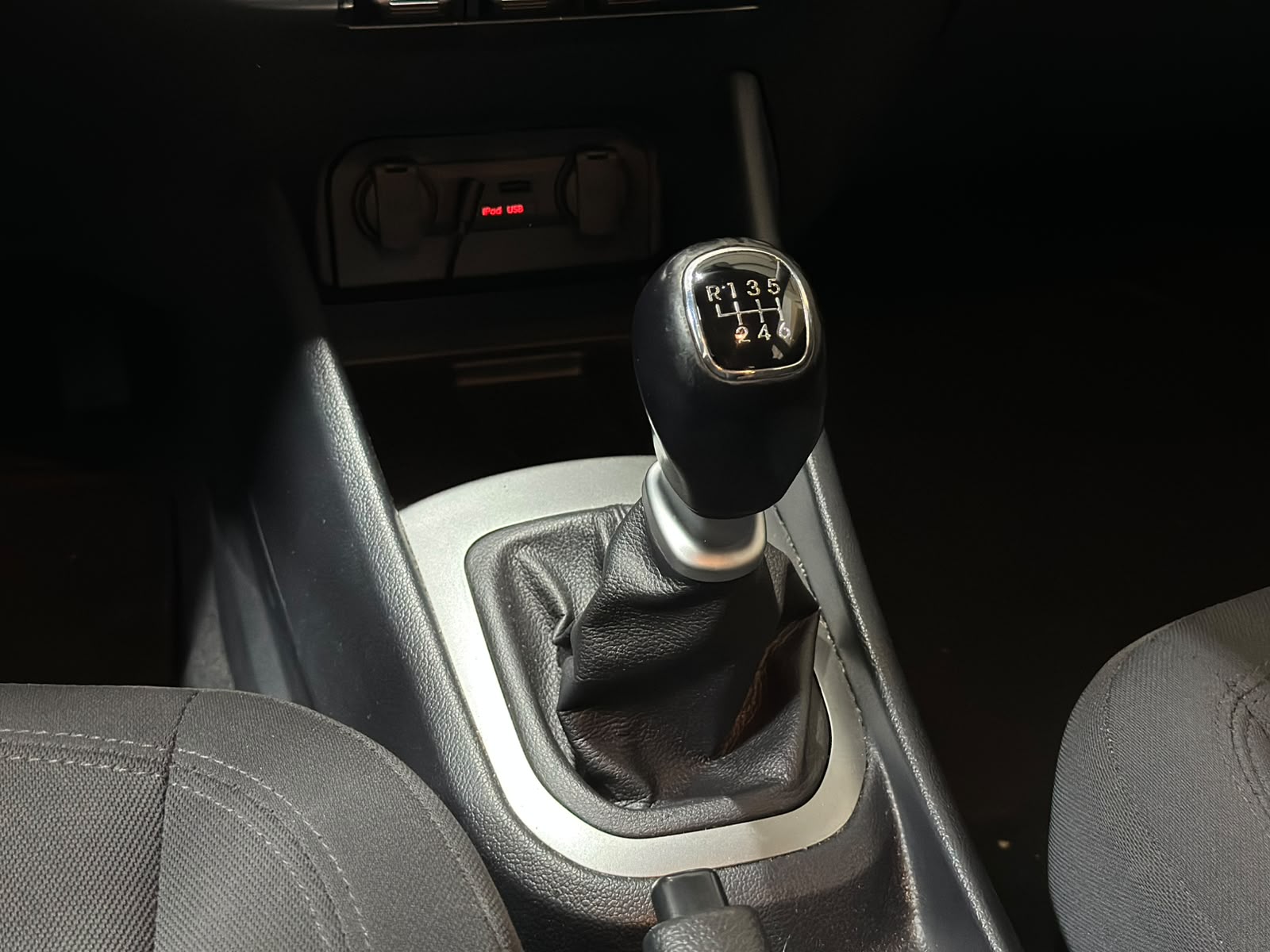 KIA Rio 1.4 CVVT Style-image-8