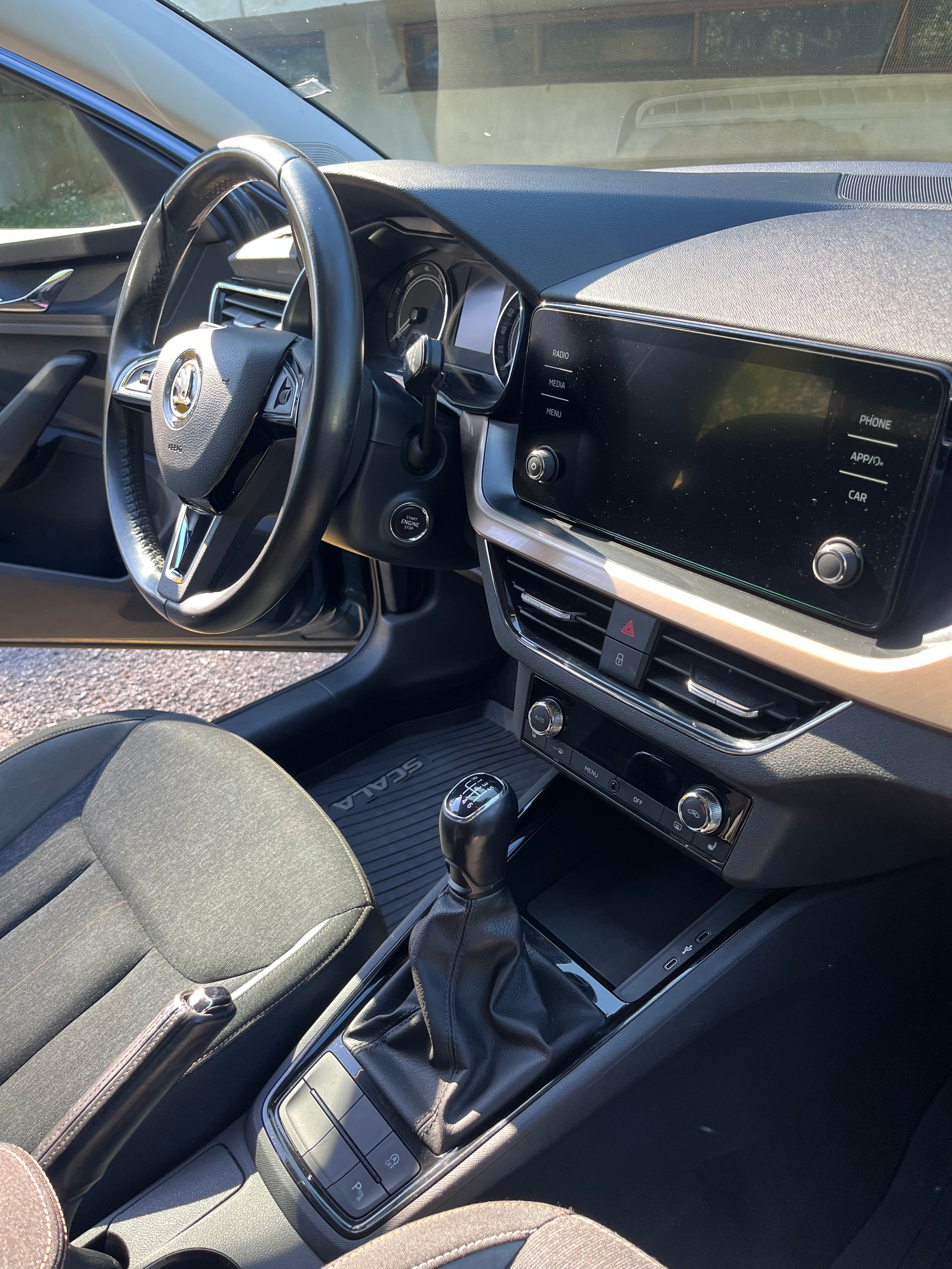 SKODA SCALA 1.5 TSI Style-image-5