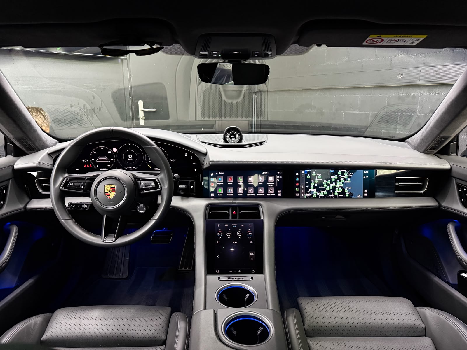 PORSCHE Taycan Turbo-image-8