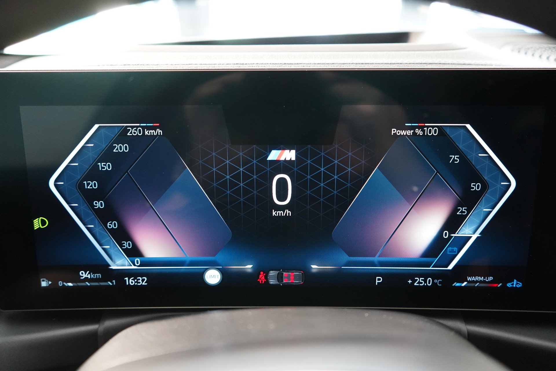 BMW 318i Touring-image-9