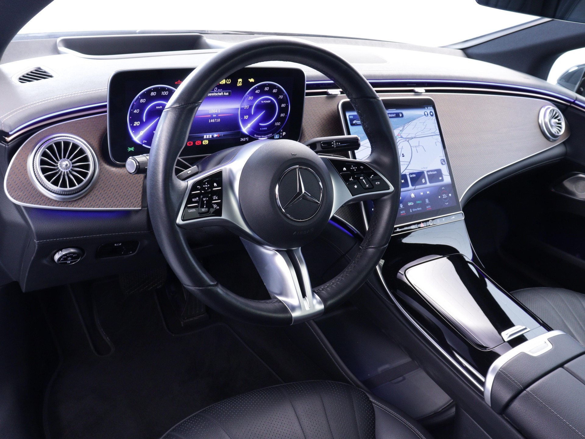 MERCEDES-BENZ EQE 350+ Electric Art Line-image-5