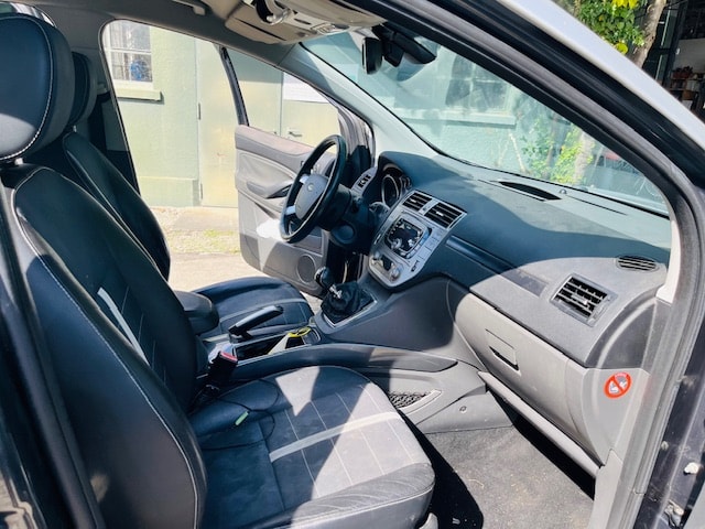 FORD Kuga 2.0 TDCi Titanium 4WD-image-12