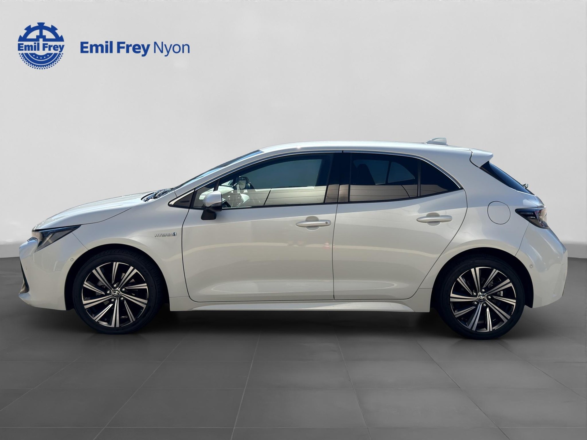 TOYOTA Corolla 1.8 HSD Trend-showroom-element-2