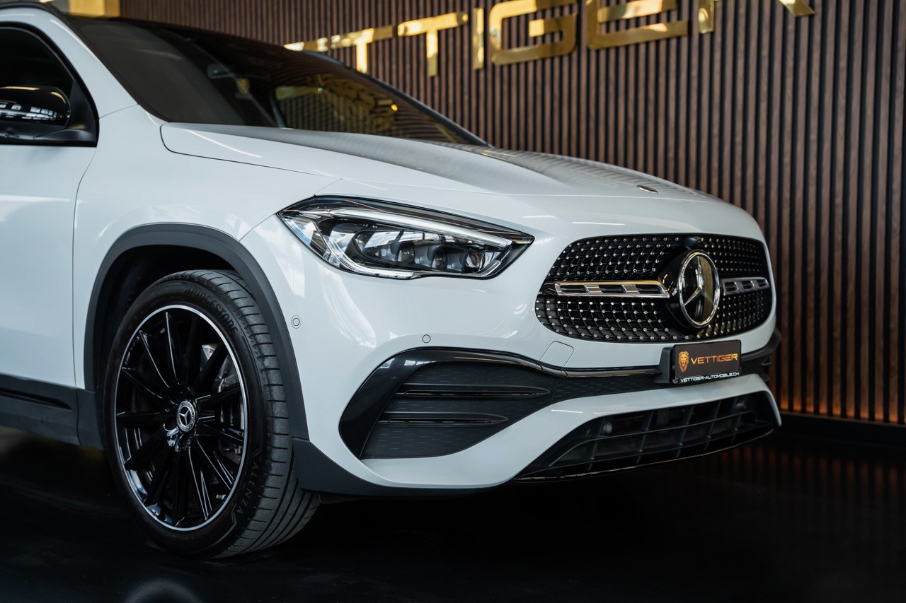 MERCEDES-BENZ GLA 250 AMG Line 8G-DCT-image-9