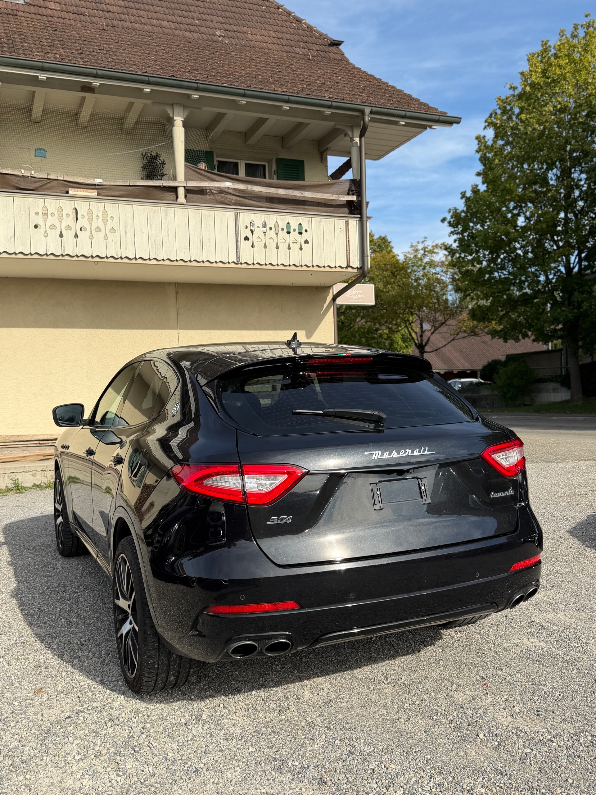 MASERATI Levante S 3.0 V6 Automatica-showroom-element-3