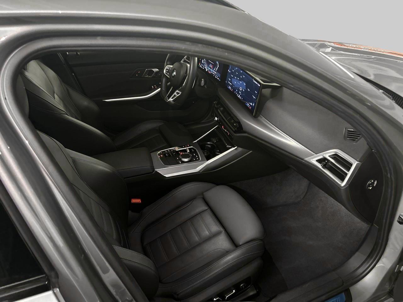 BMW 320d xDrive Tour. M Sport-image-13
