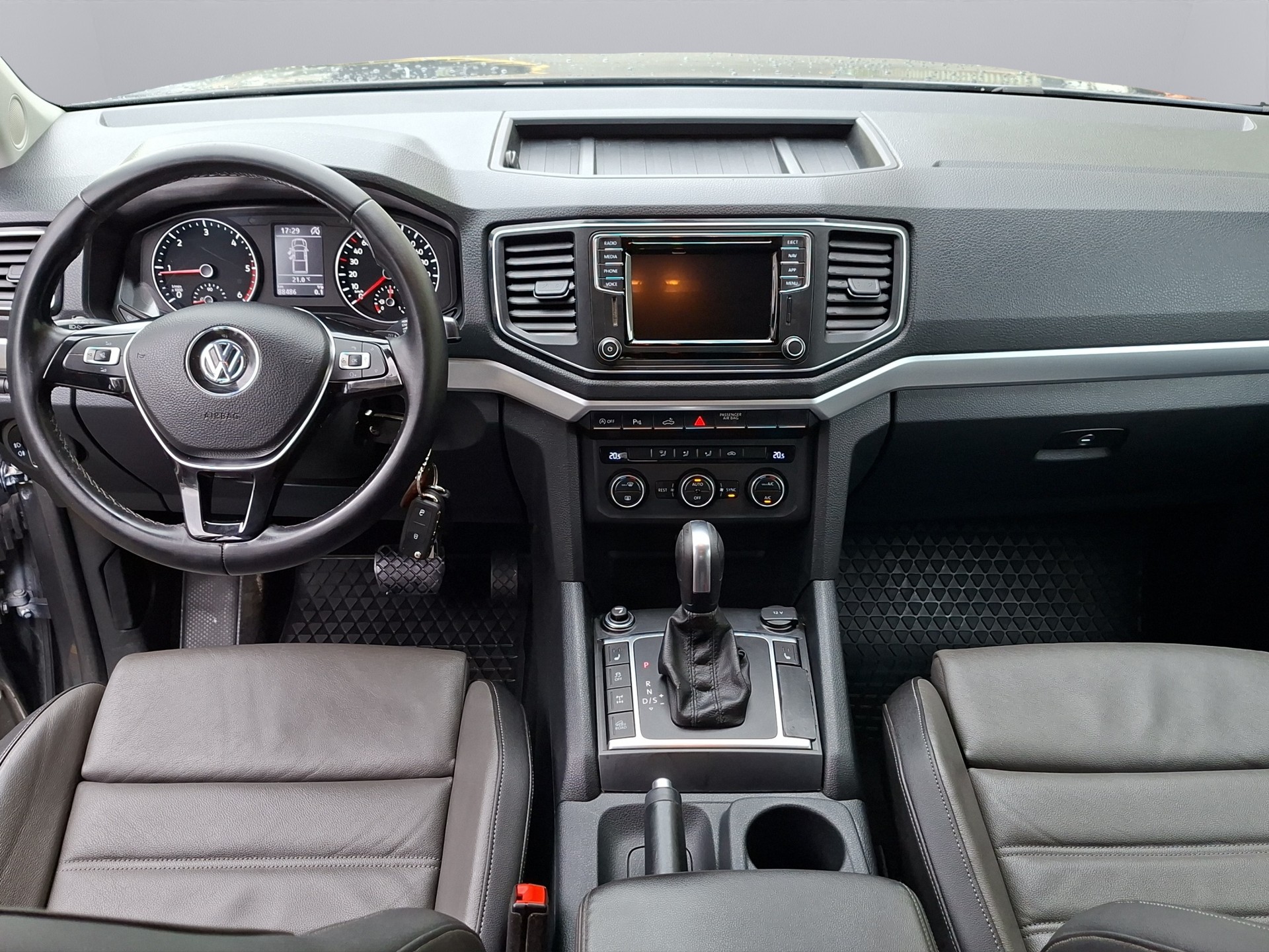 VW Amarok 3.0TDI Highline 4Motion Automatic-image-12