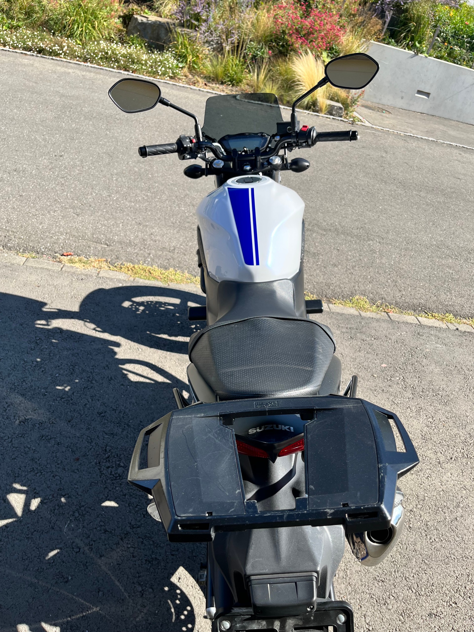 SUZUKI SV 650 ABS L6-image-2