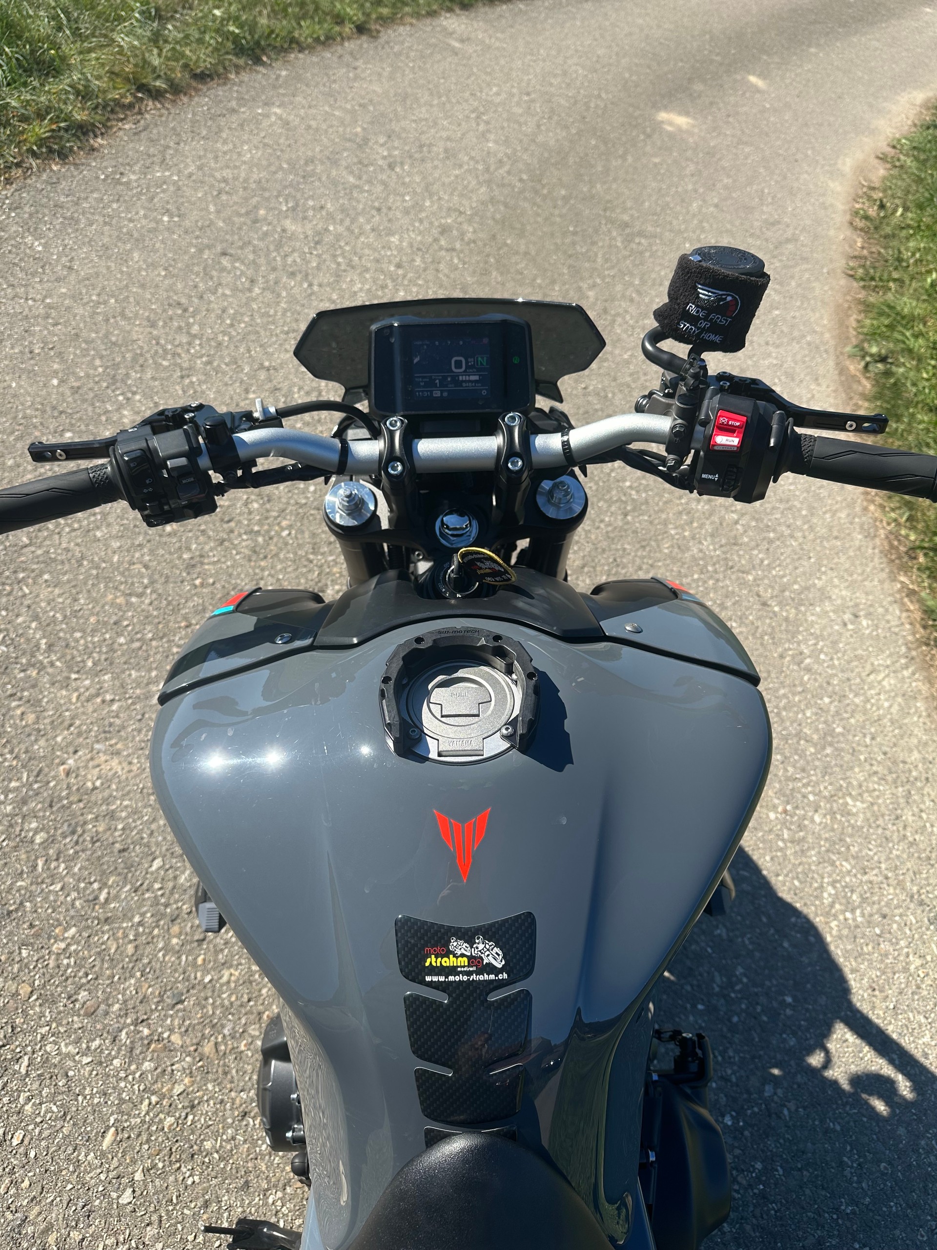YAMAHA MT-09-image-3