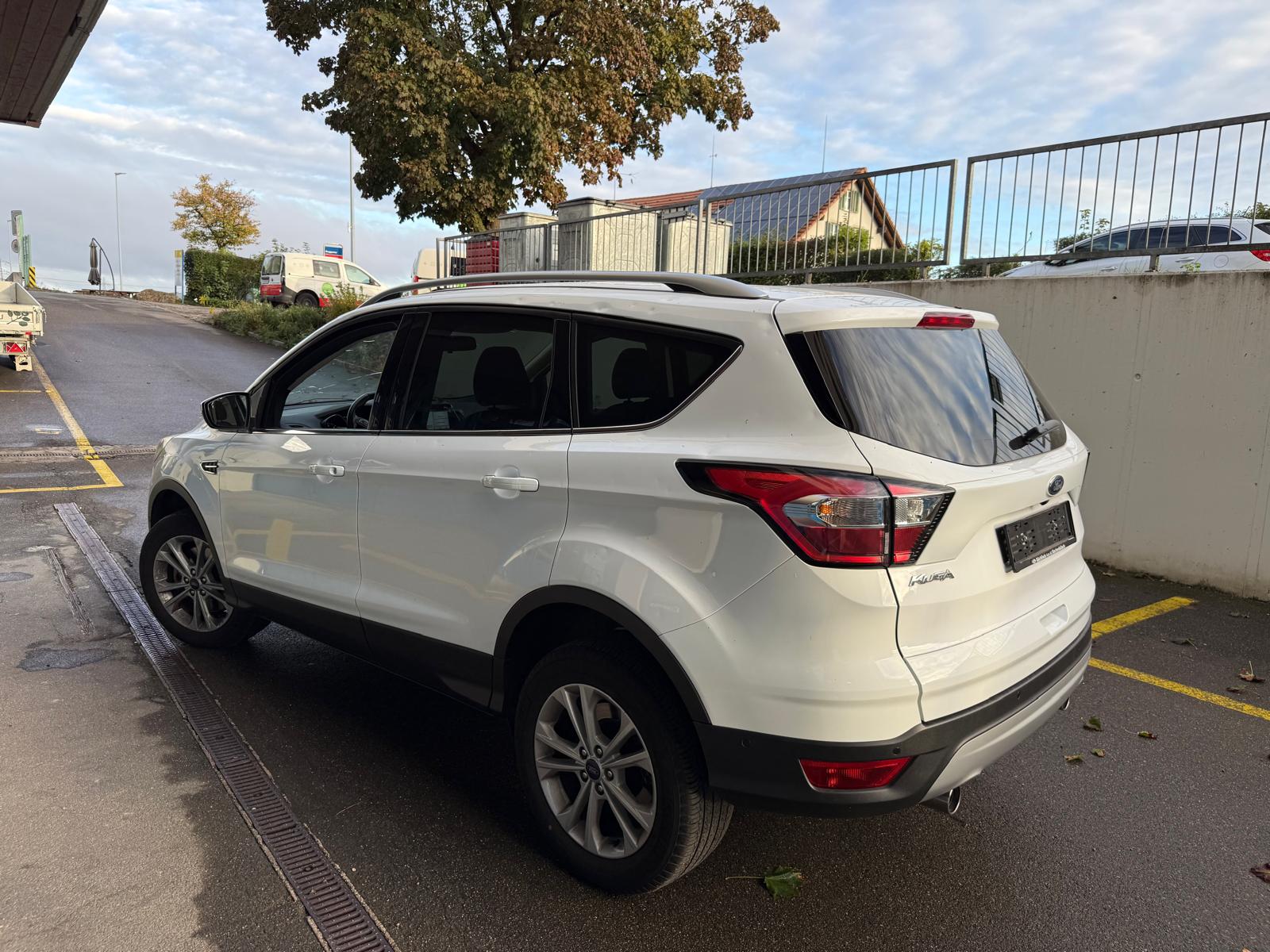 FORD Kuga 2.0 TDCi Business 2WD-image-5