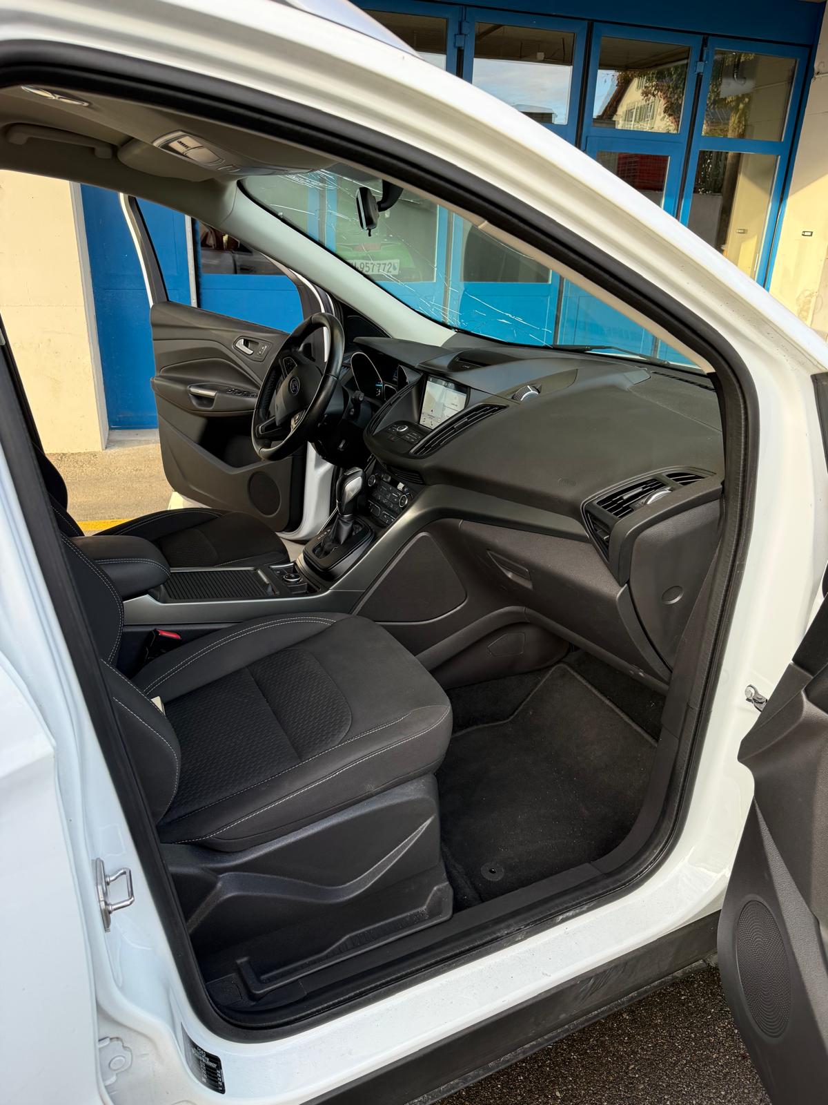 FORD Kuga 2.0 TDCi Business 2WD-image-7