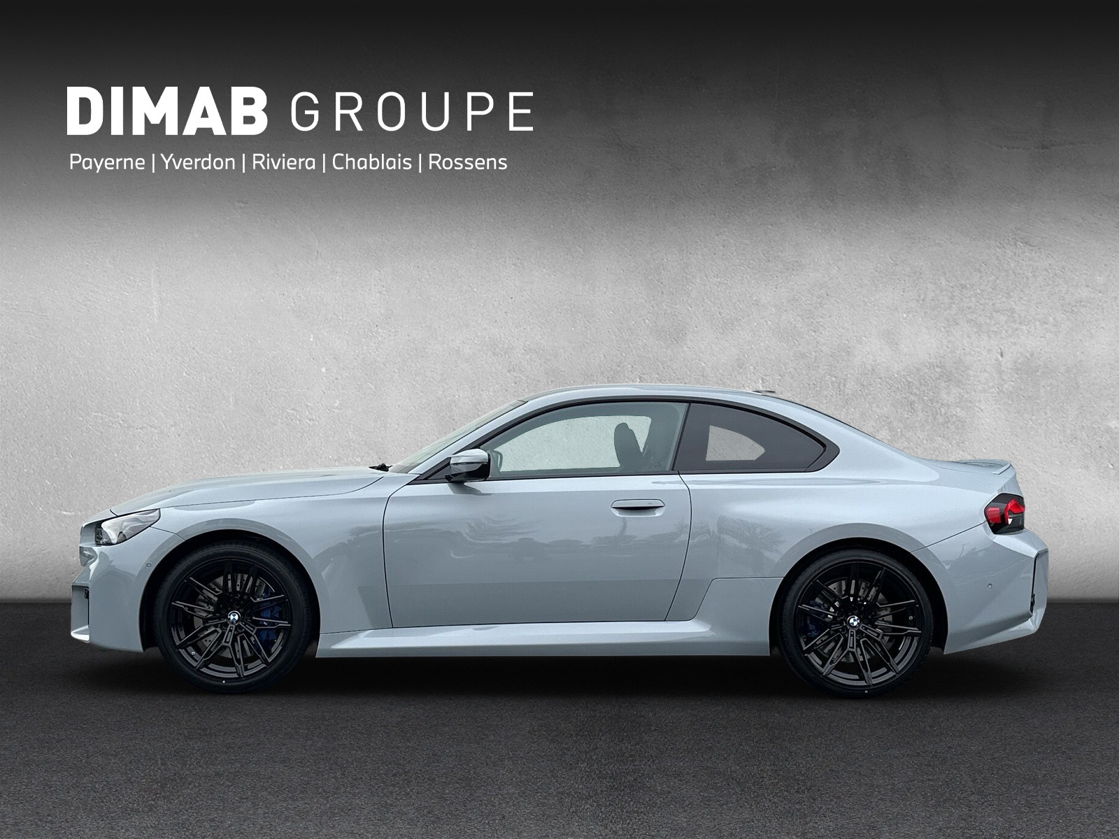 BMW M2 Steptronic-showroom-element-1