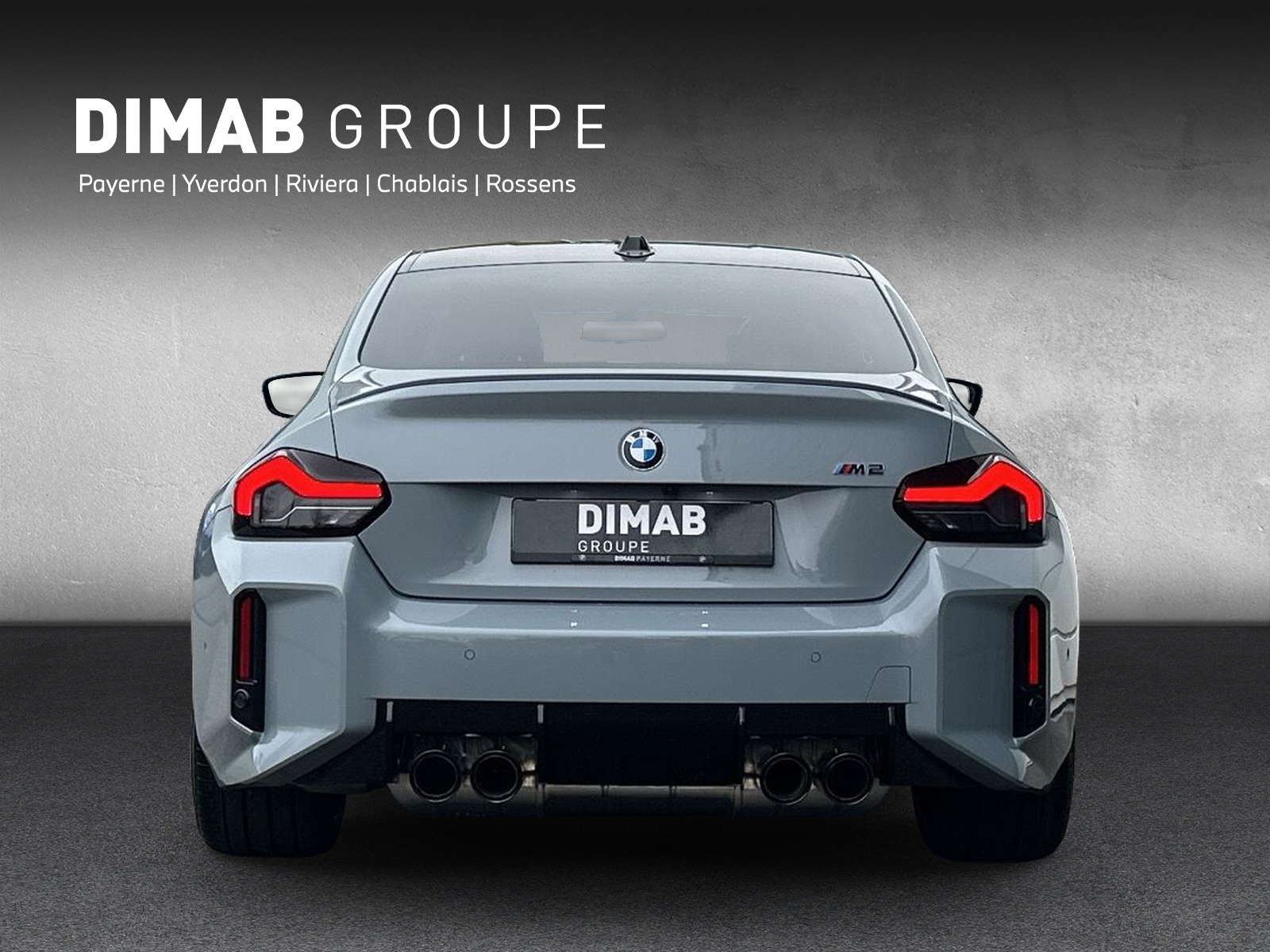 BMW M2 Steptronic-showroom-element-3