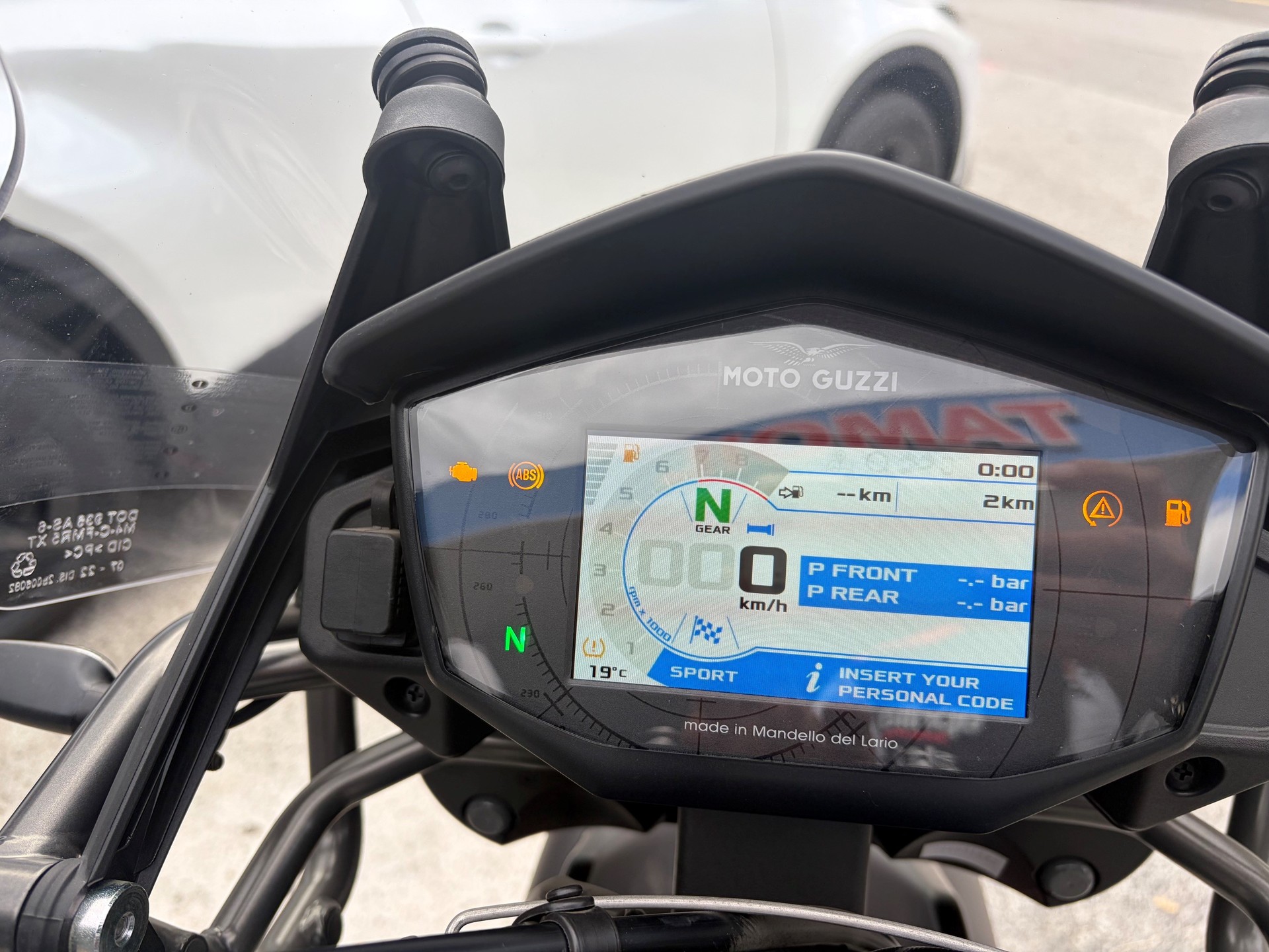 MOTO GUZZI V85 TT Travel Pack-showroom-element-1