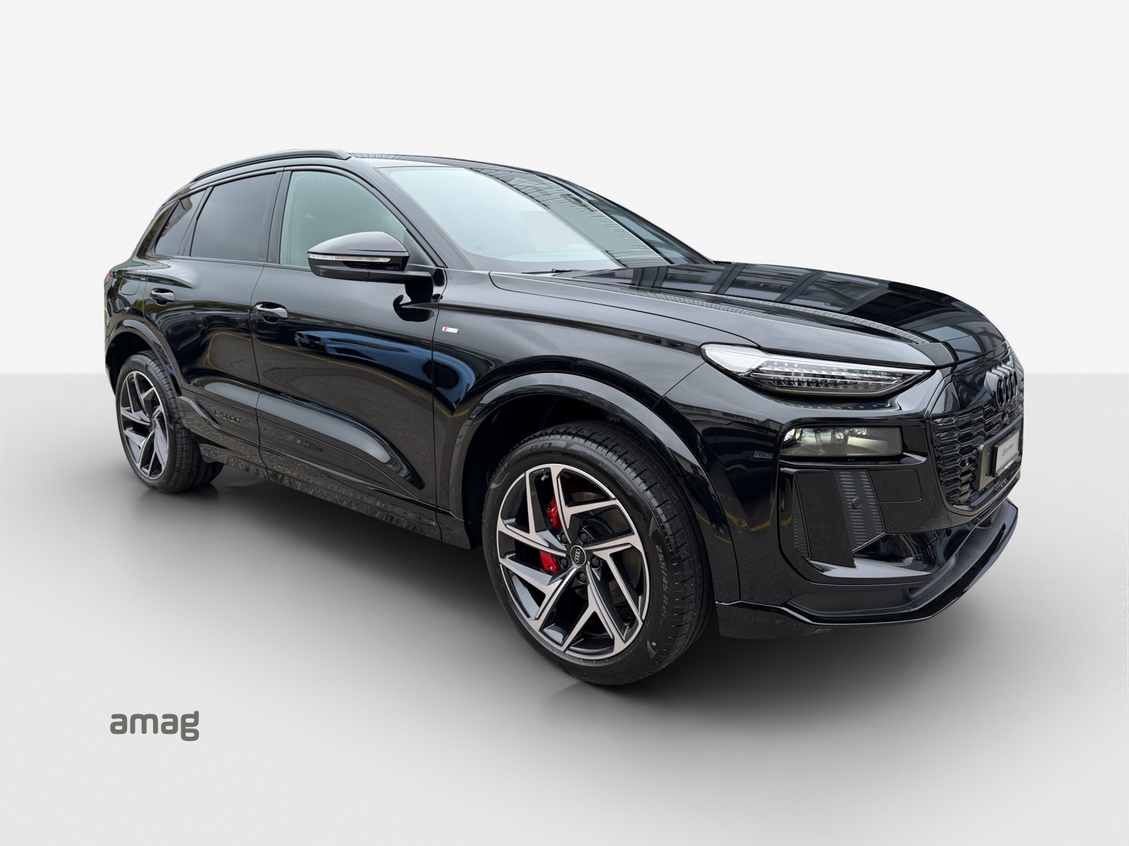 AUDI Q6 e-tron quattro-image-13