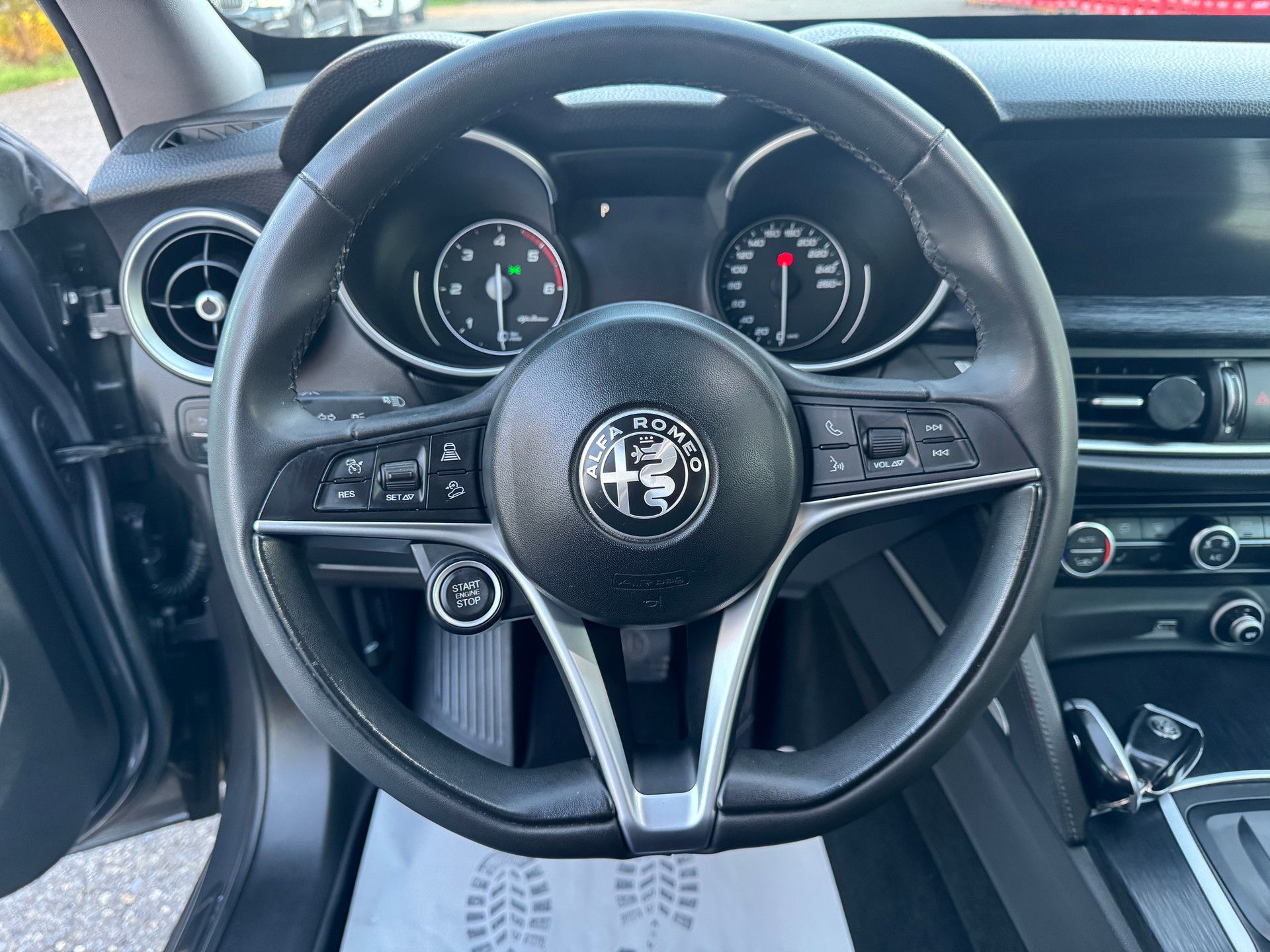ALFA ROMEO Stelvio 2.2 JTDM Super Q4 Automatic-image-19