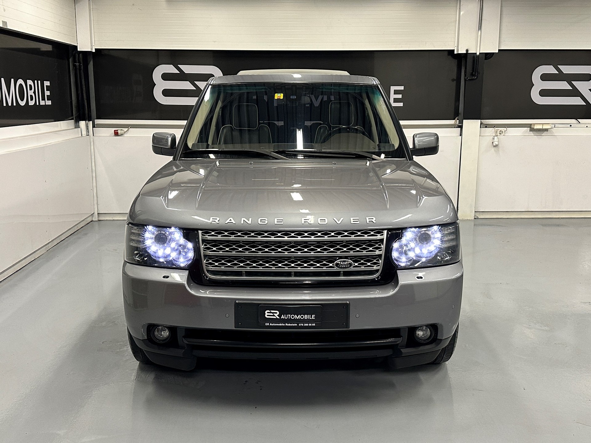 LAND ROVER Range Rover 4.4 TDV8 Autobiography Automatic-image-3