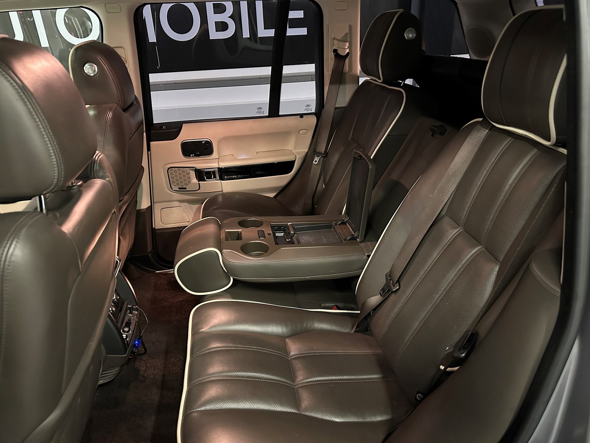 LAND ROVER Range Rover 4.4 TDV8 Autobiography Automatic-image-13