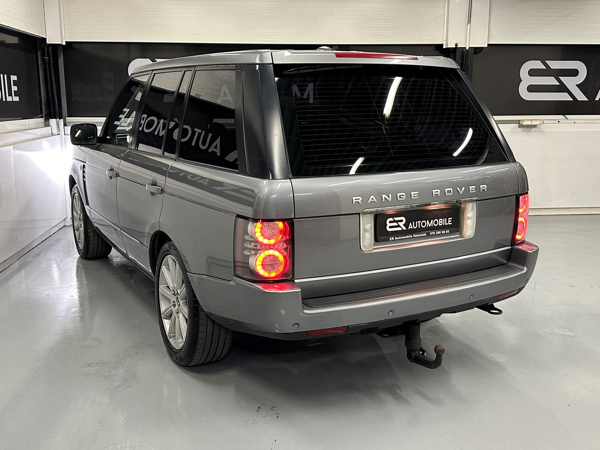 LAND ROVER Range Rover 4.4 TDV8 Autobiography Automatic-image-6