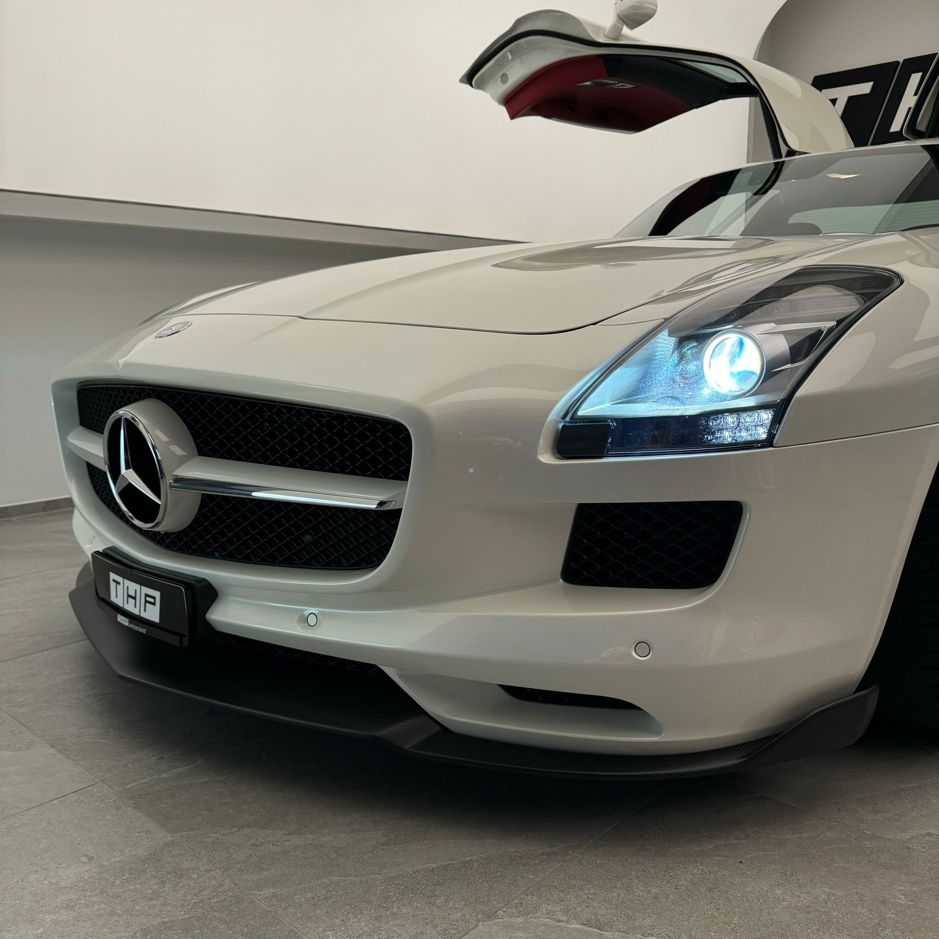 MERCEDES-BENZ SLS 63 AMG Speedshift RennTech-image-5