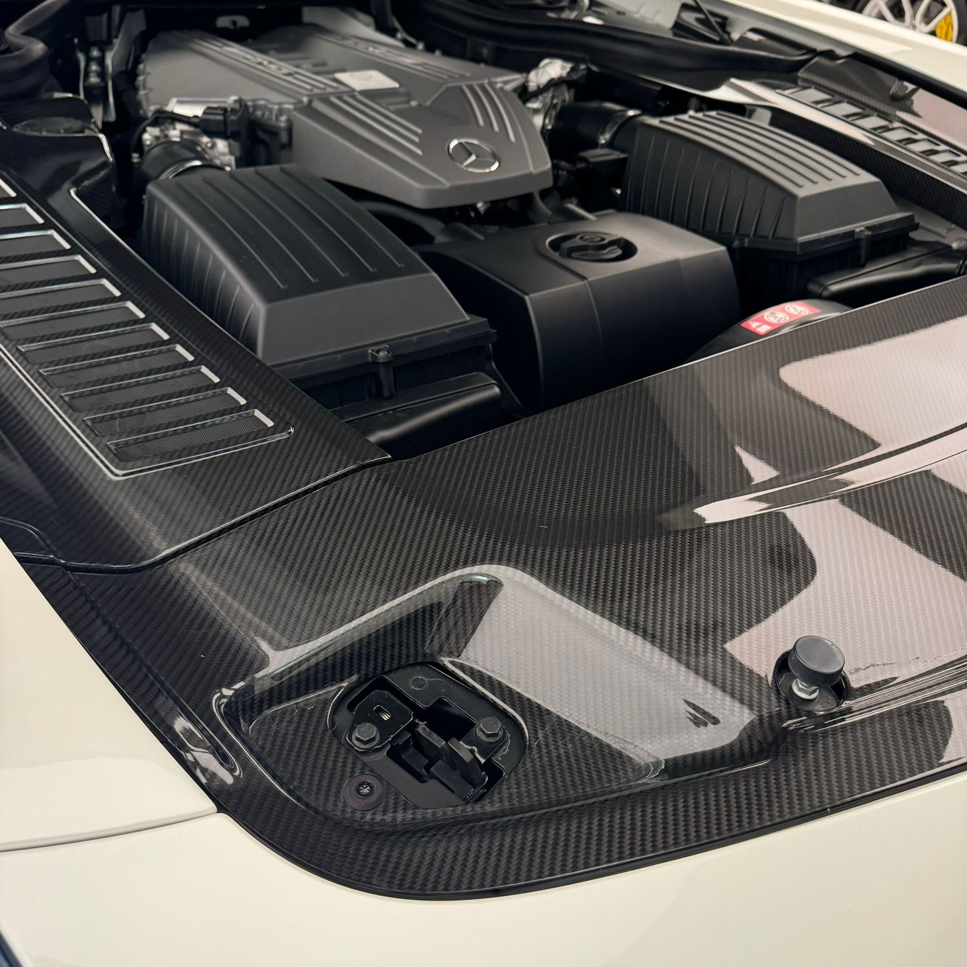 MERCEDES-BENZ SLS 63 AMG Speedshift RennTech-image-9